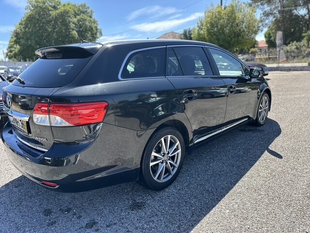 
								Toyota Avensis total									
