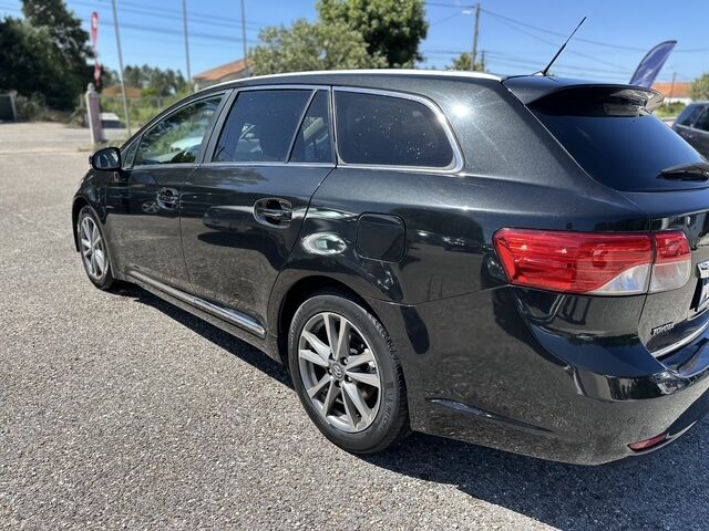 
								Toyota Avensis total									