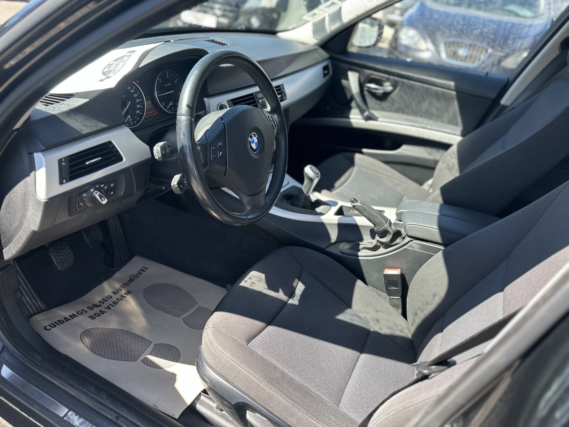 
								Bmw 318 D total									