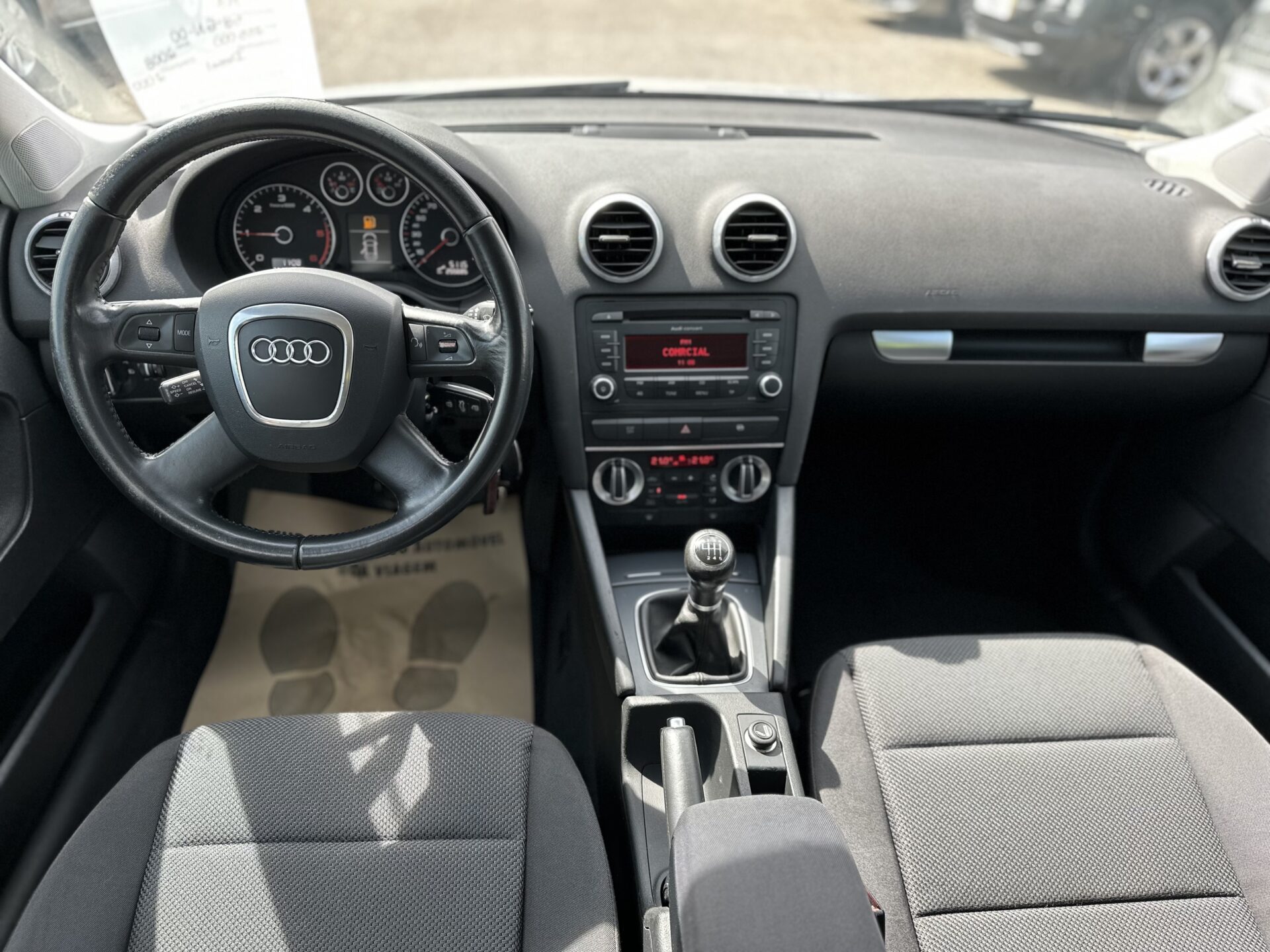 
								Audi A3 sportback total									