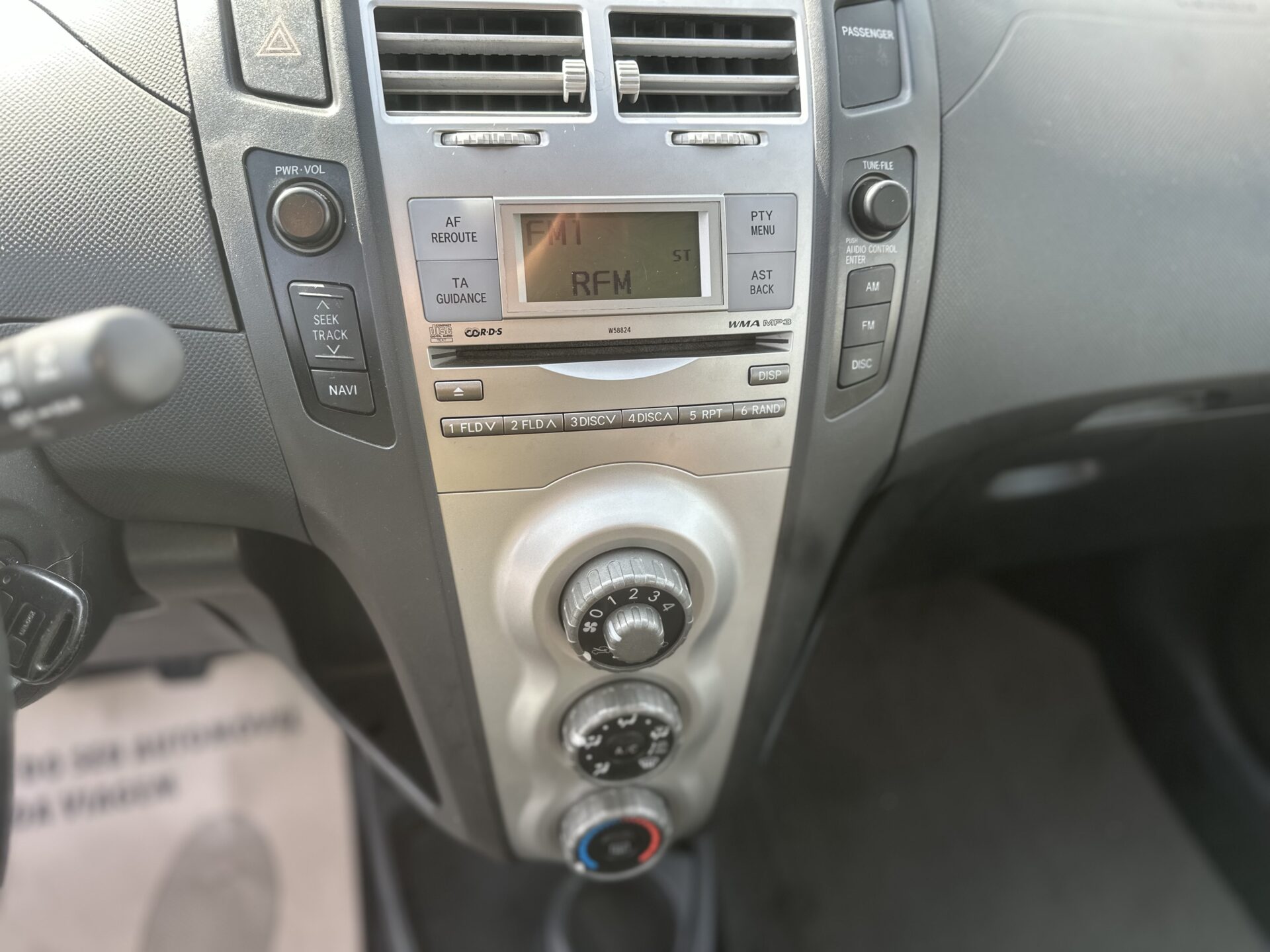
								Toyota Yaris 1.4 d4d total									