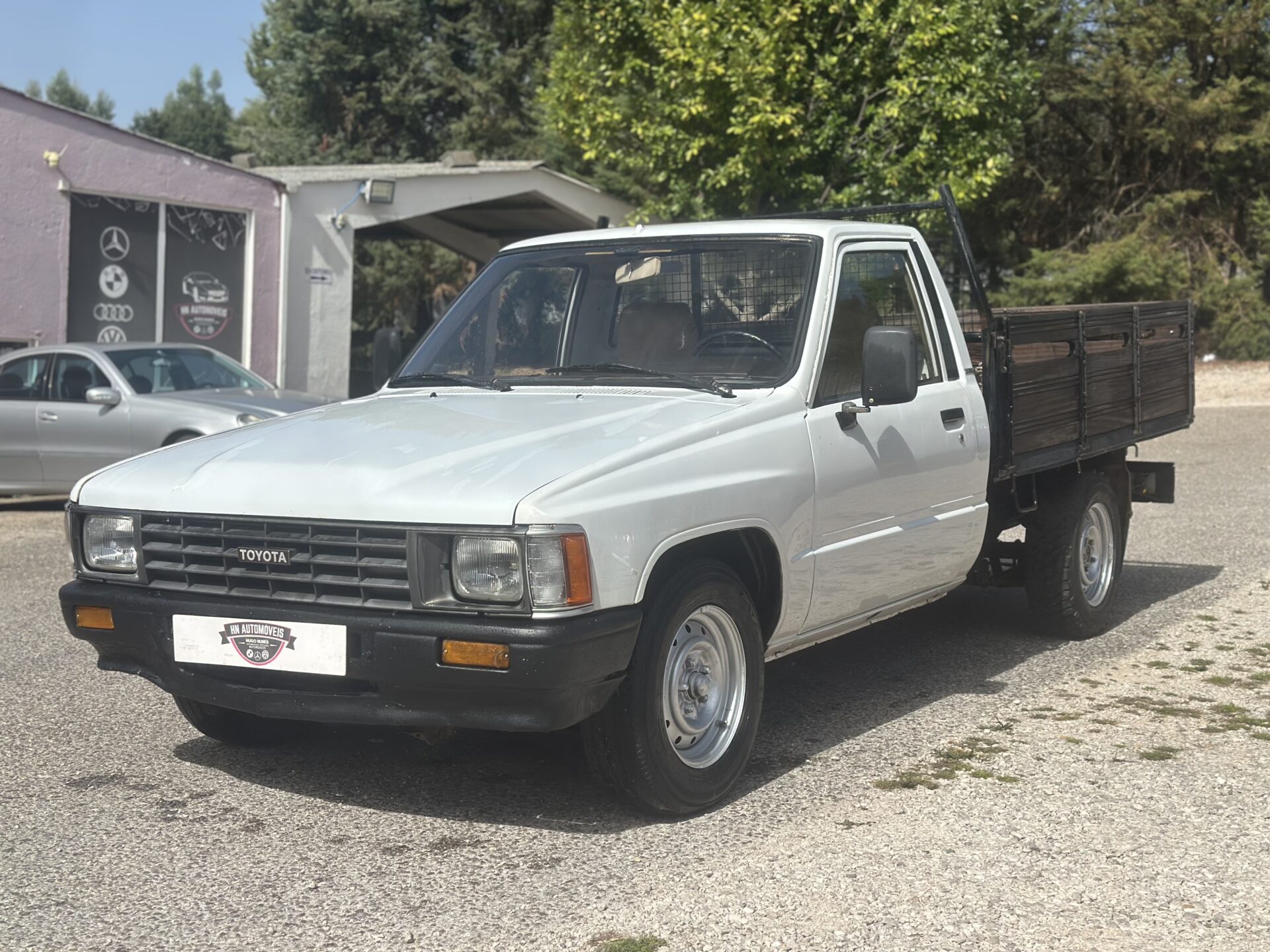
								Toyota Hilux 2.4 D total									