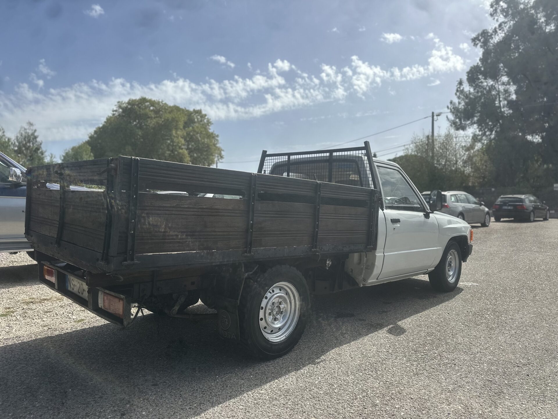 
								Toyota Hilux 2.4 D total									