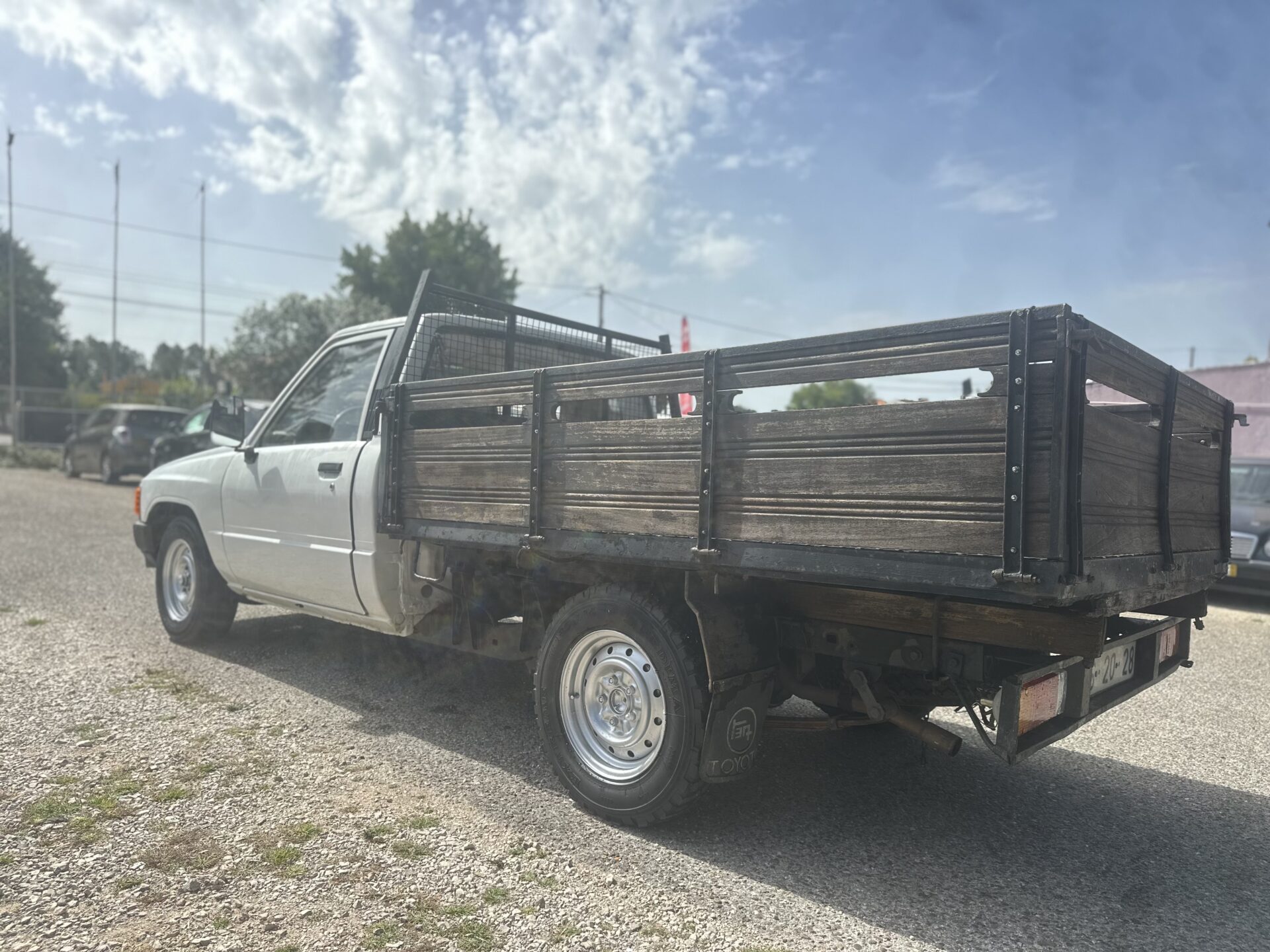 
								Toyota Hilux 2.4 D total									