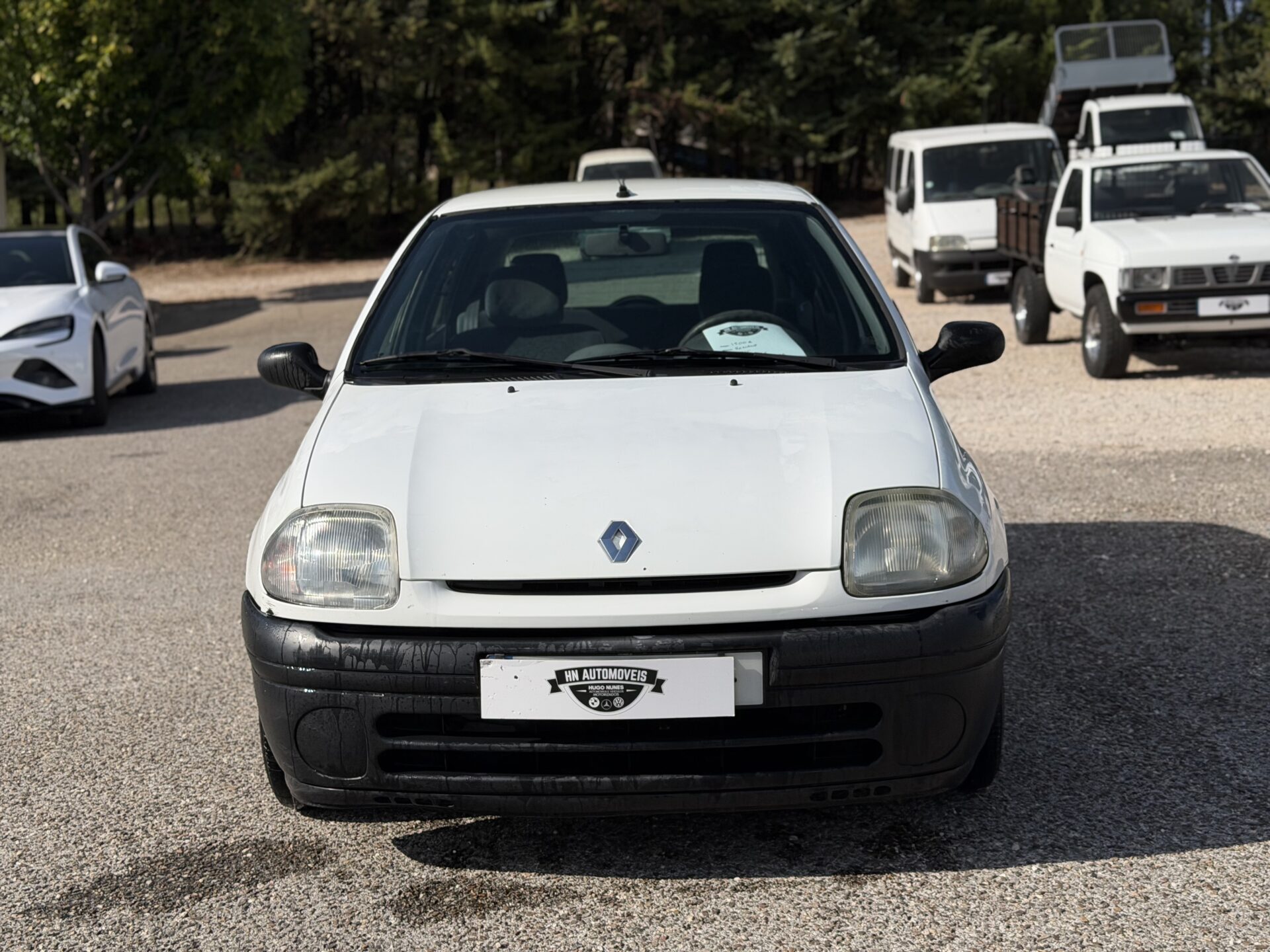 
								Renault clio 1200 total									