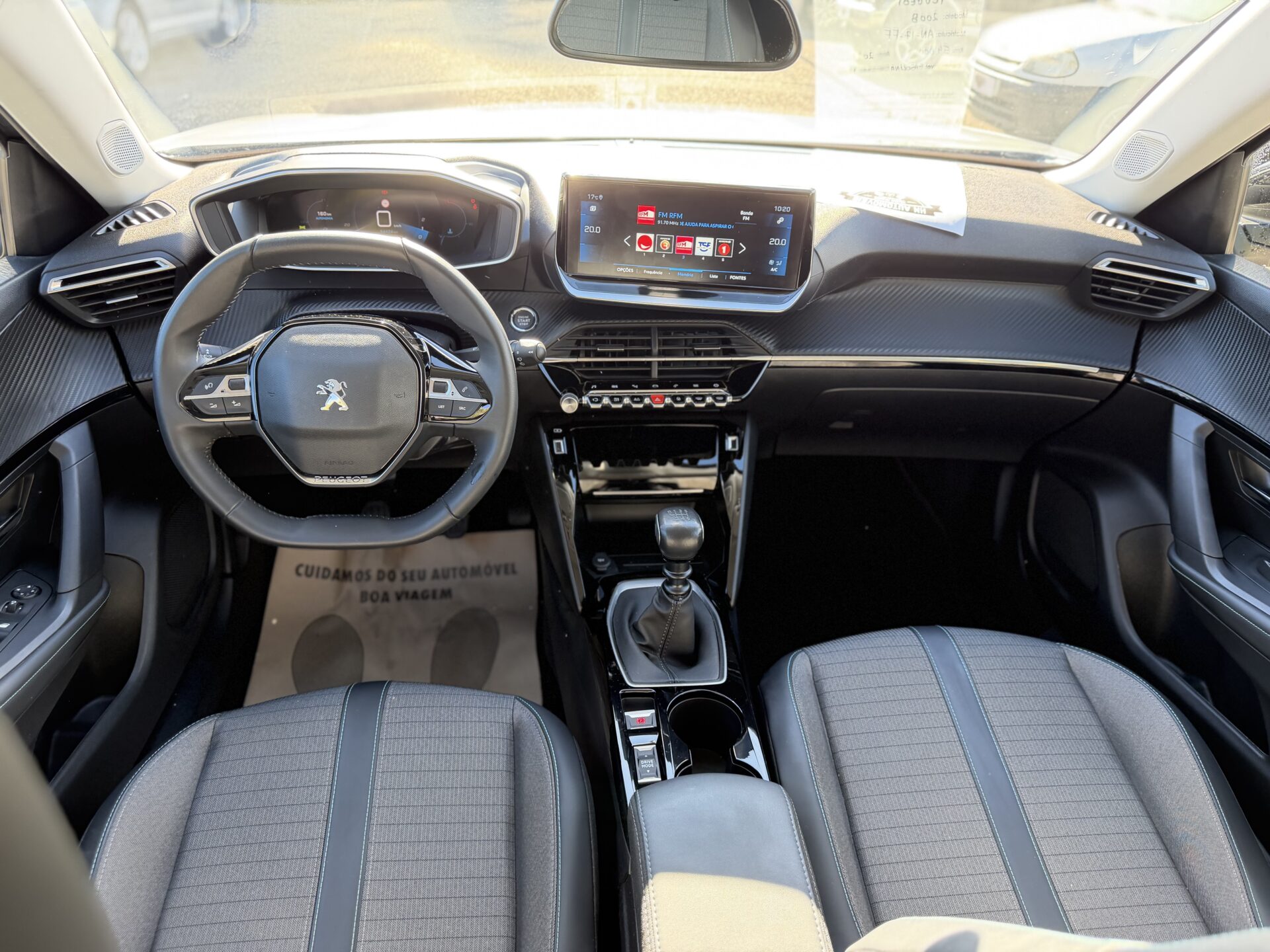 
								Peugeot 2008 1.2 puretech total									