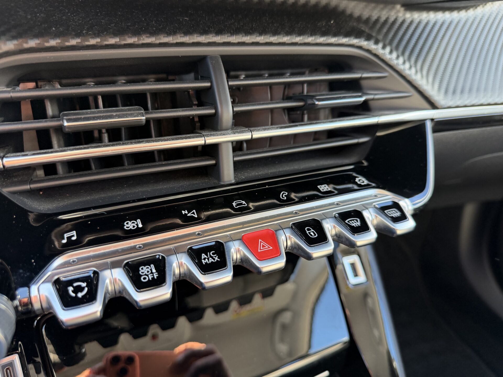 
								Peugeot 2008 1.2 puretech total									