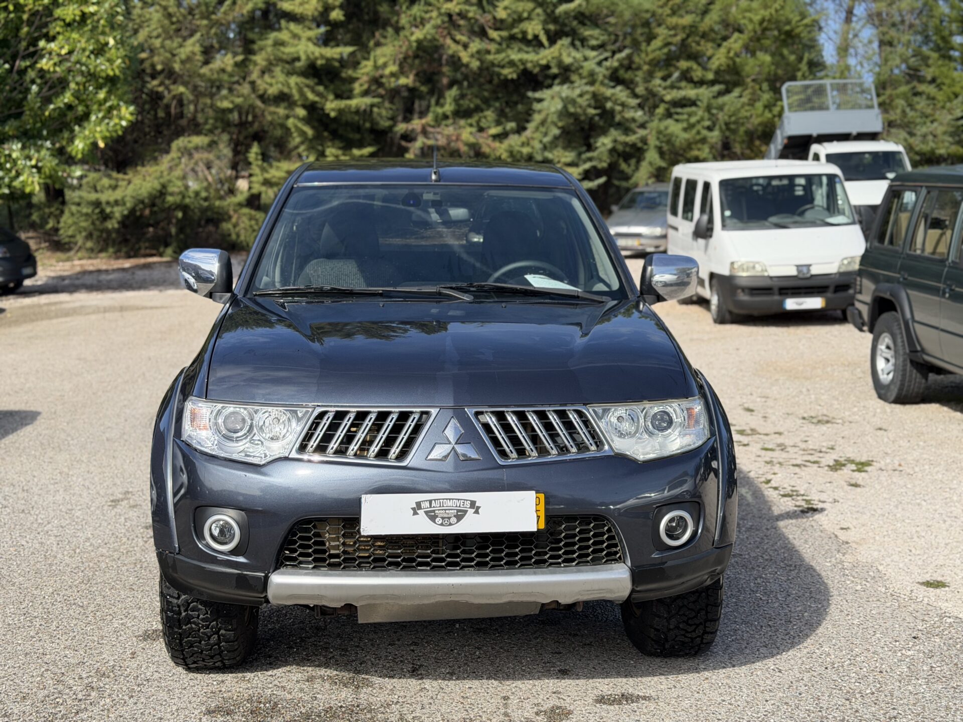
								Mitsubishi l200 Strakar total									