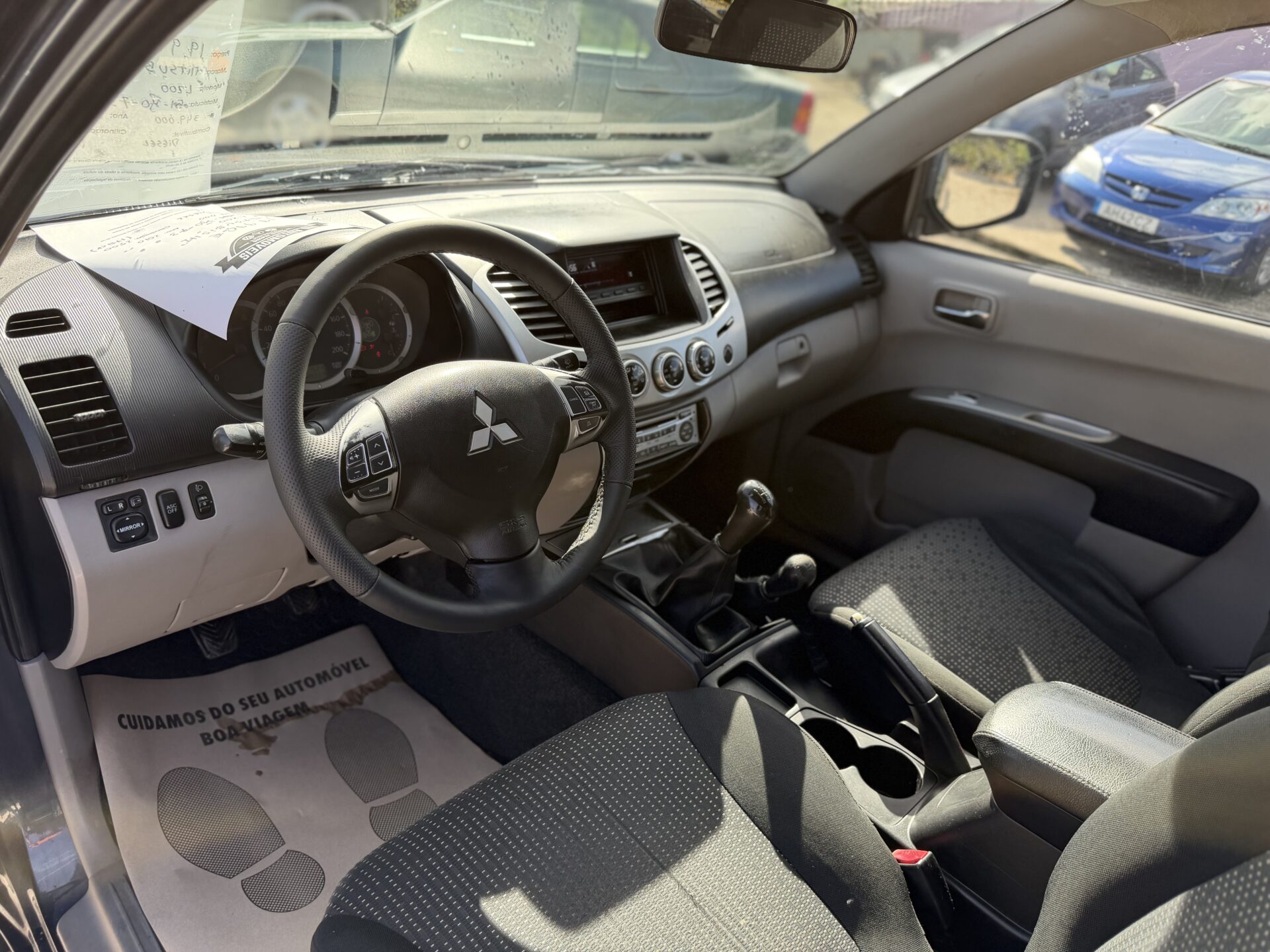 
								Mitsubishi l200 Strakar total									