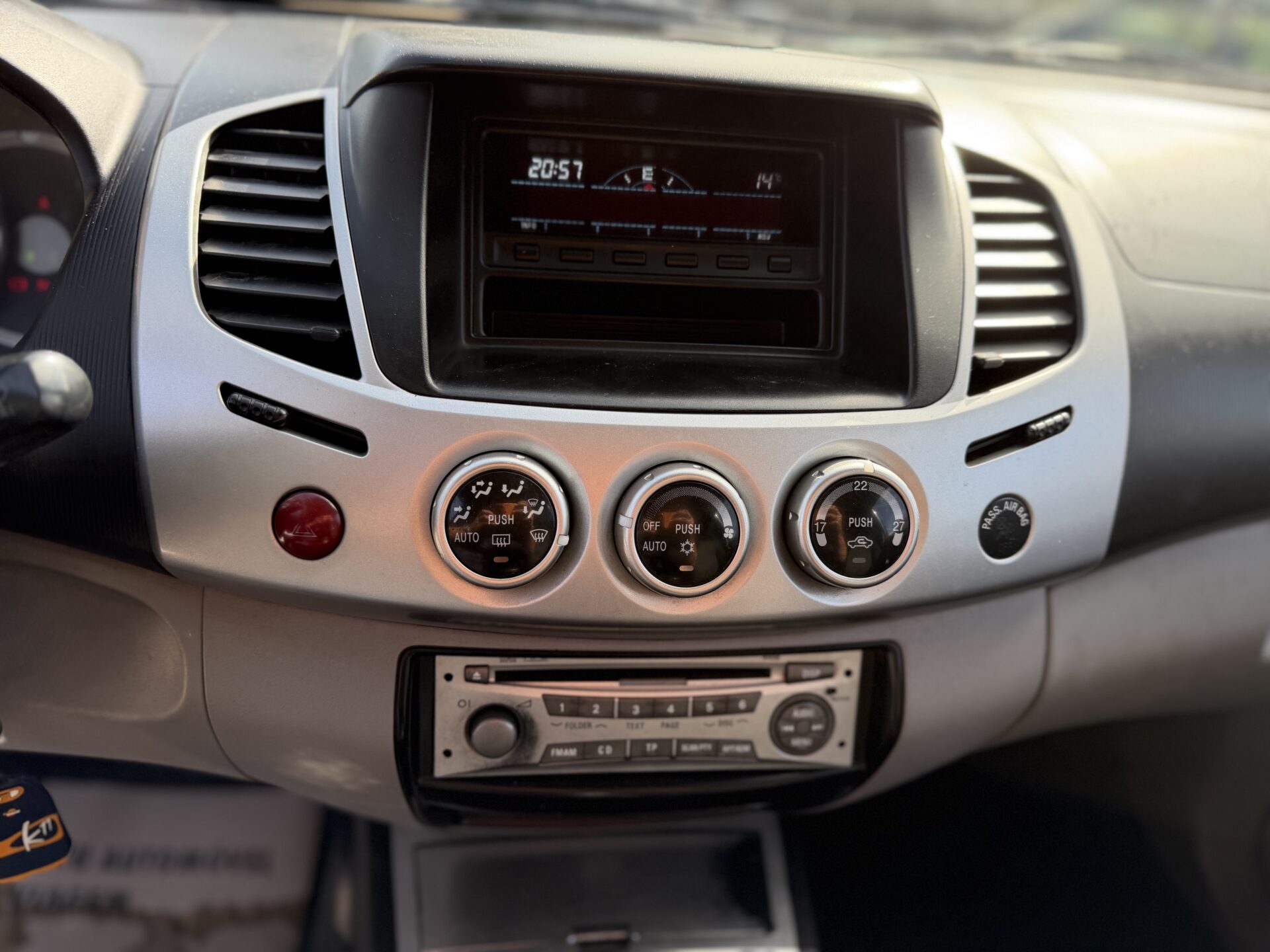 
								Mitsubishi l200 Strakar total									