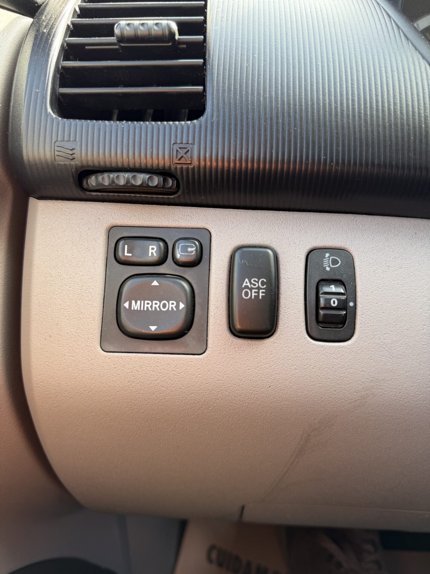 
								Mitsubishi l200 Strakar total									