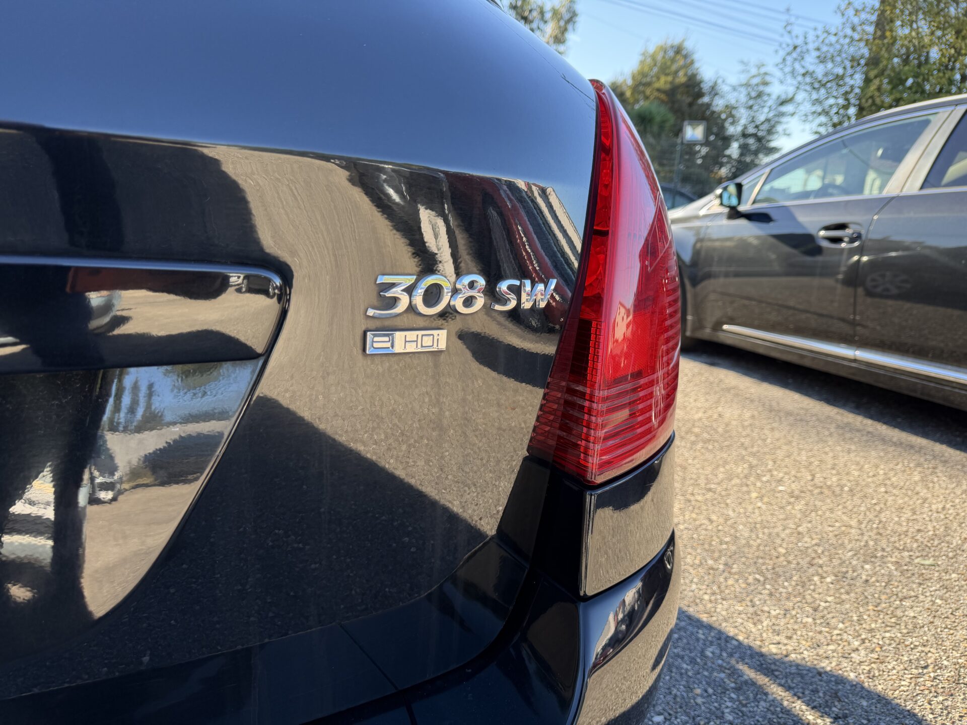 
								Peugeot 308 SW total									