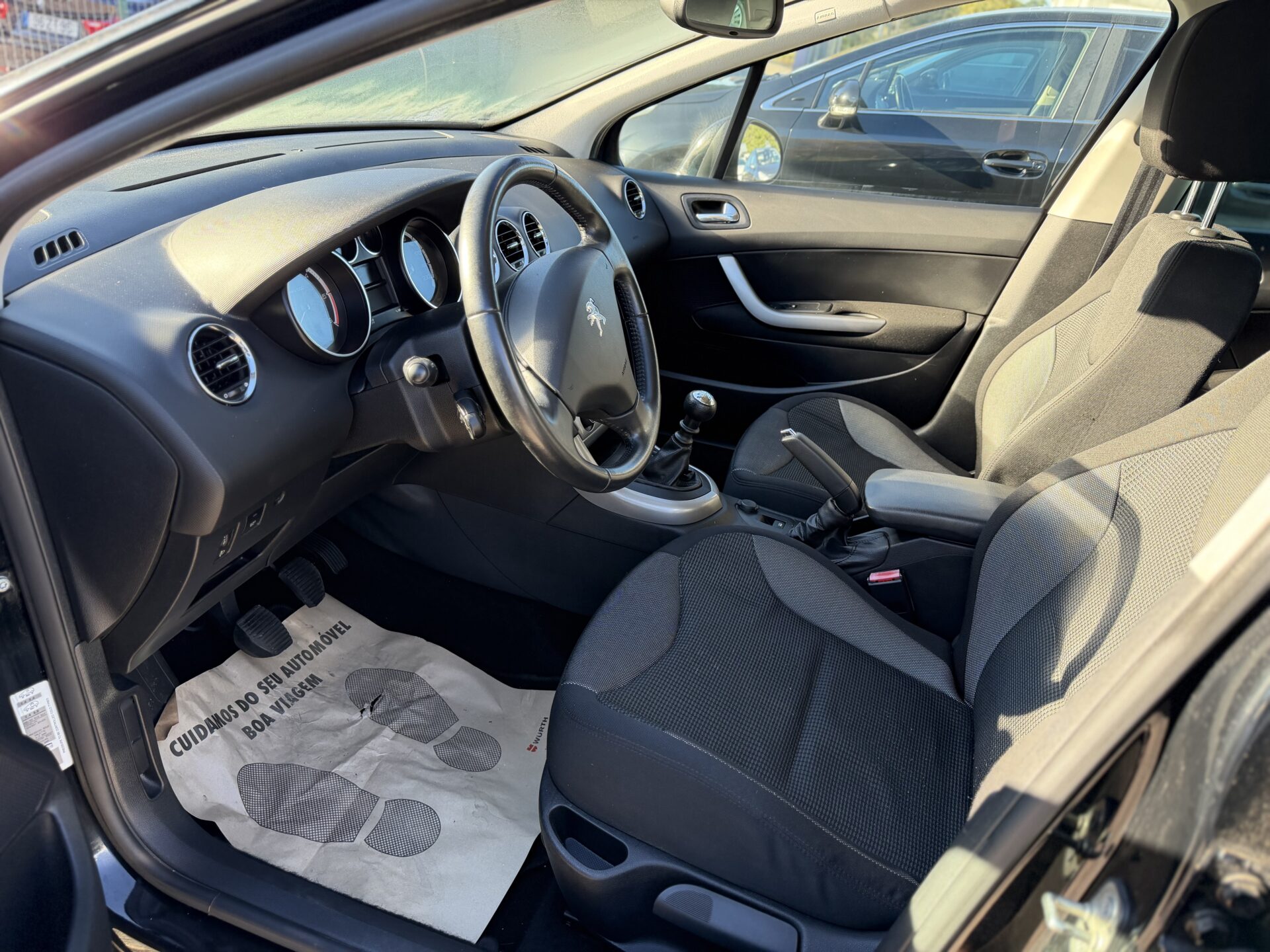 
								Peugeot 308 SW total									