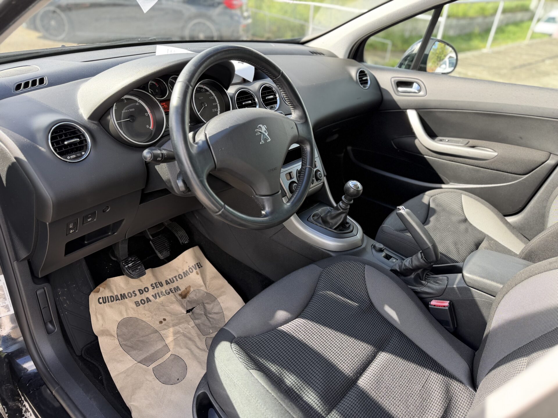 
								Peugeot 308 SW total									