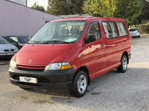 Toyota Hiace 6 lugares