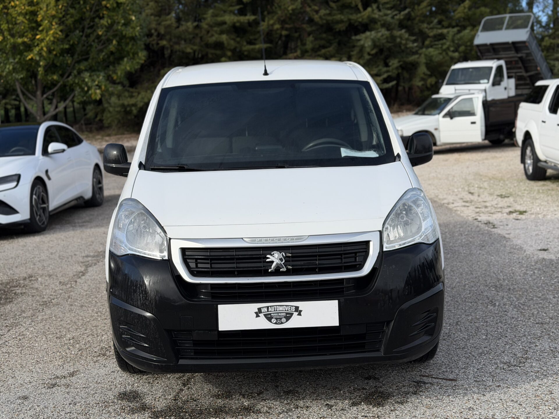 
								Peugeot Partner Longa total									