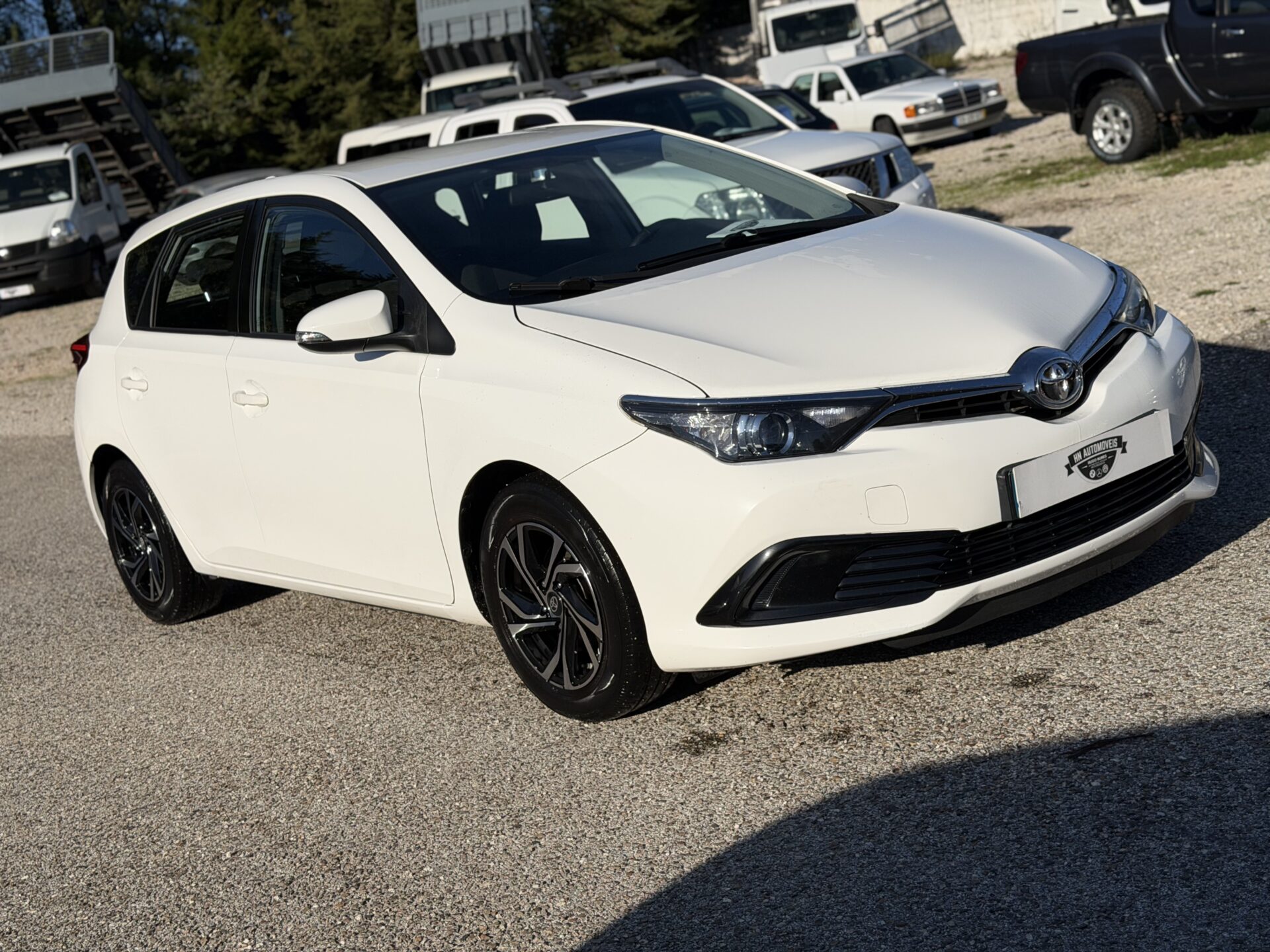 
								Toyota Auris total									