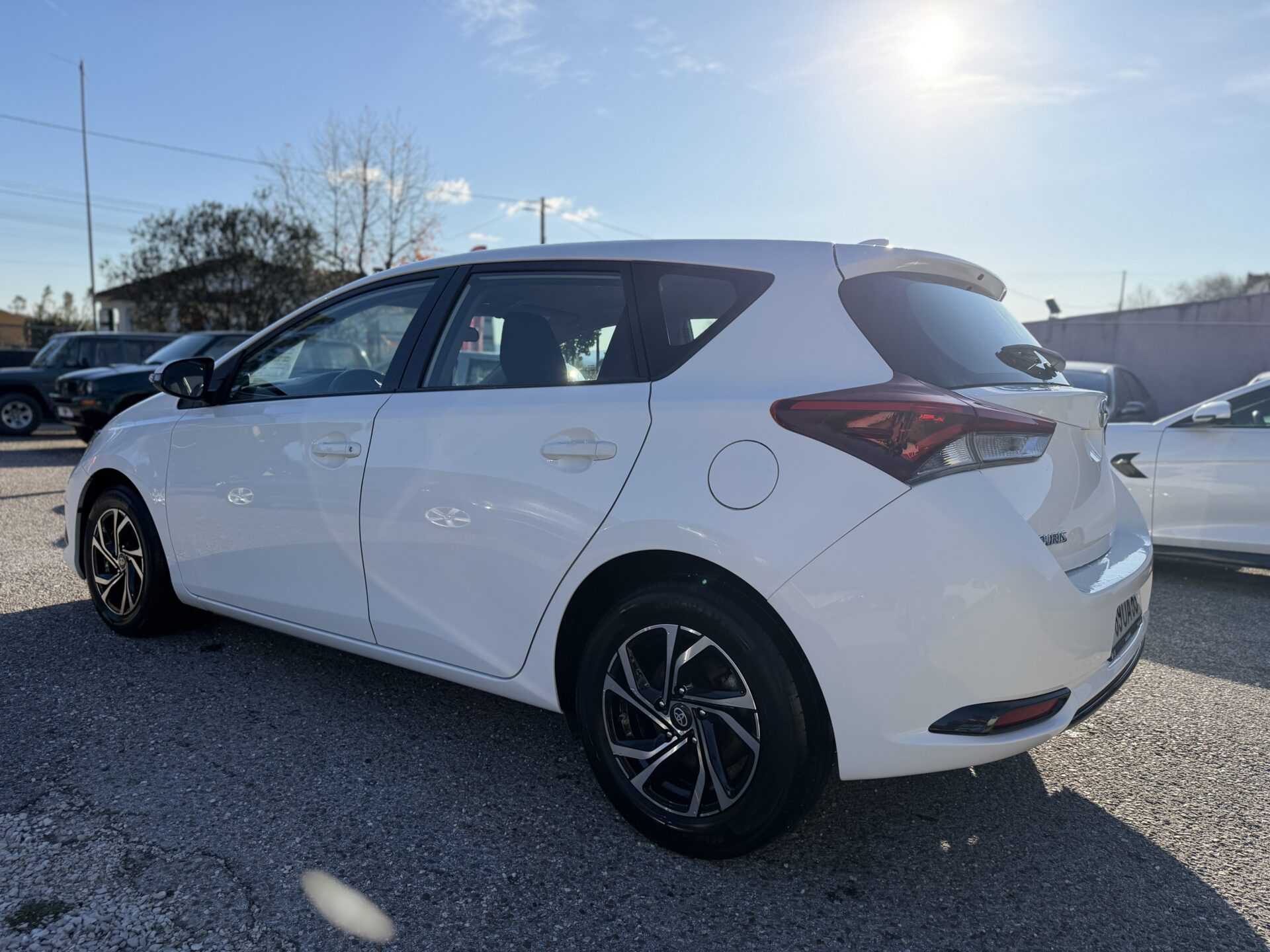 
								Toyota Auris total									
