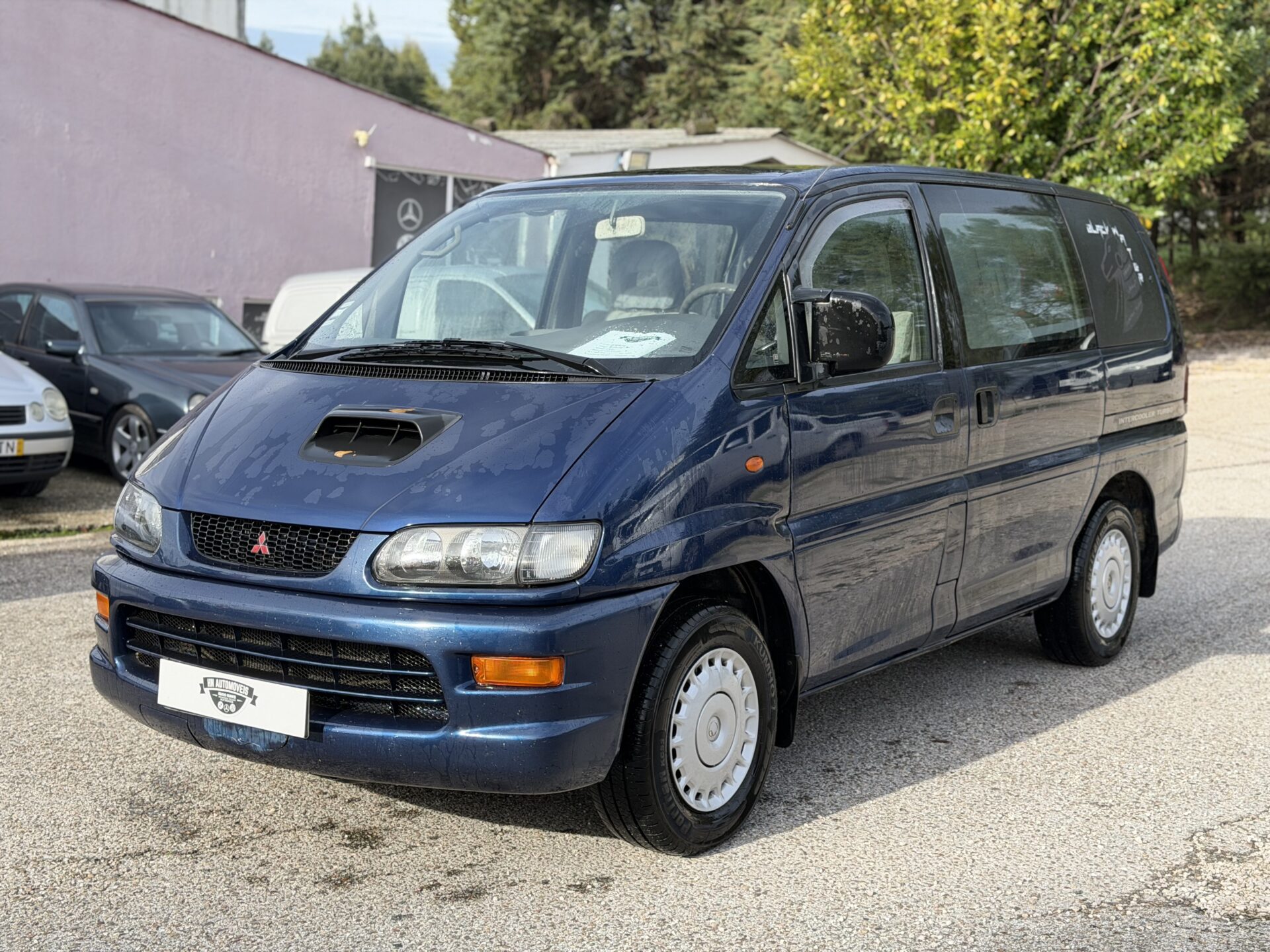 
								Mitsubishi L400 total									