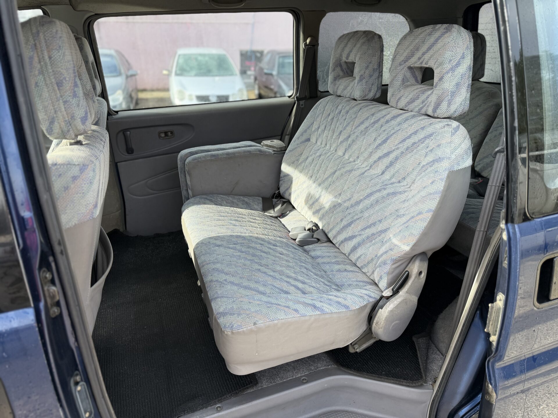 
								Mitsubishi L400 total									