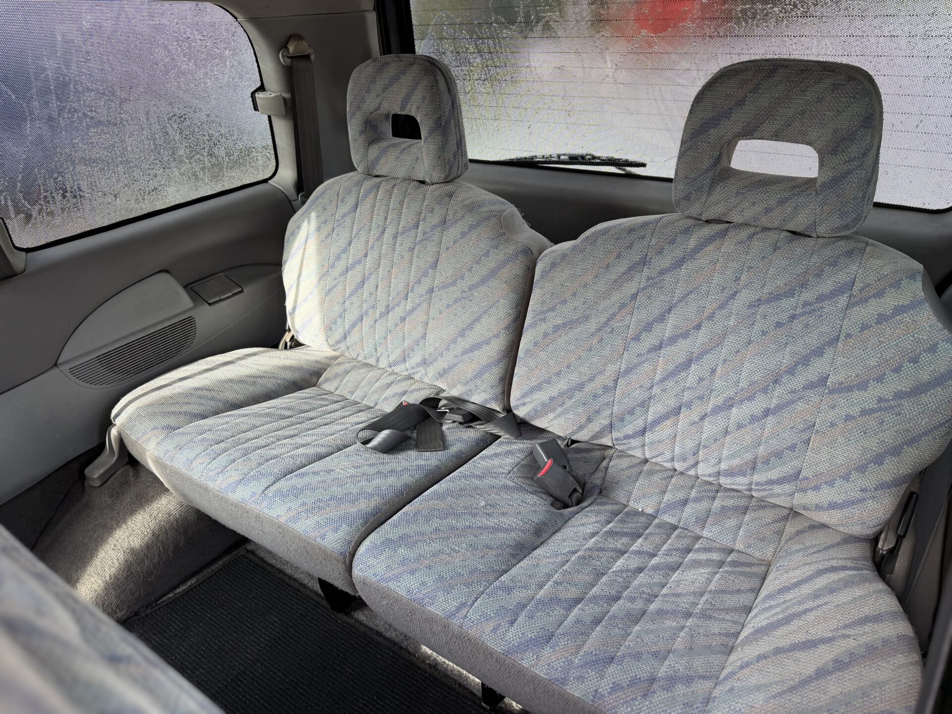 
								Mitsubishi L400 total									