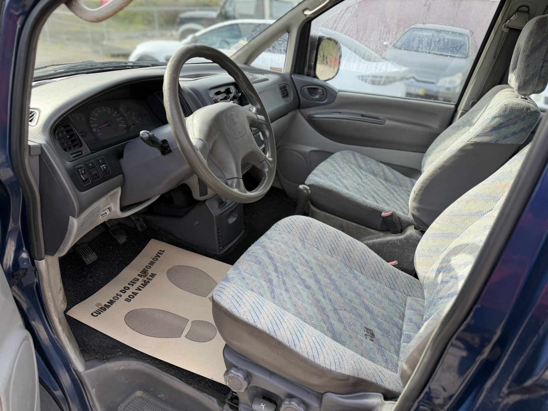 
								Mitsubishi L400 total									