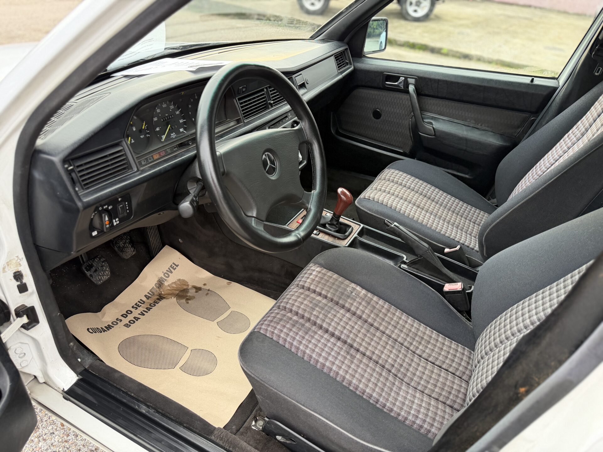 
								Mercedes 190 D total									