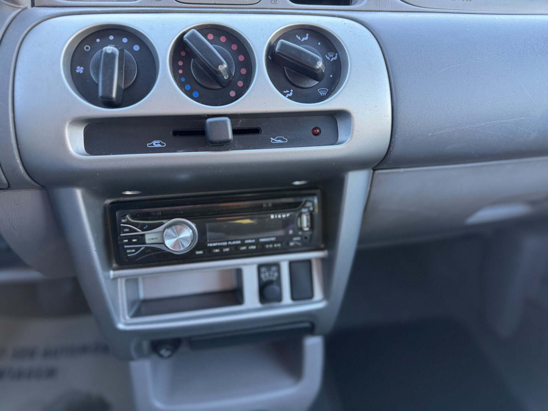 
								Nissan Micra 1.0 MPi total									