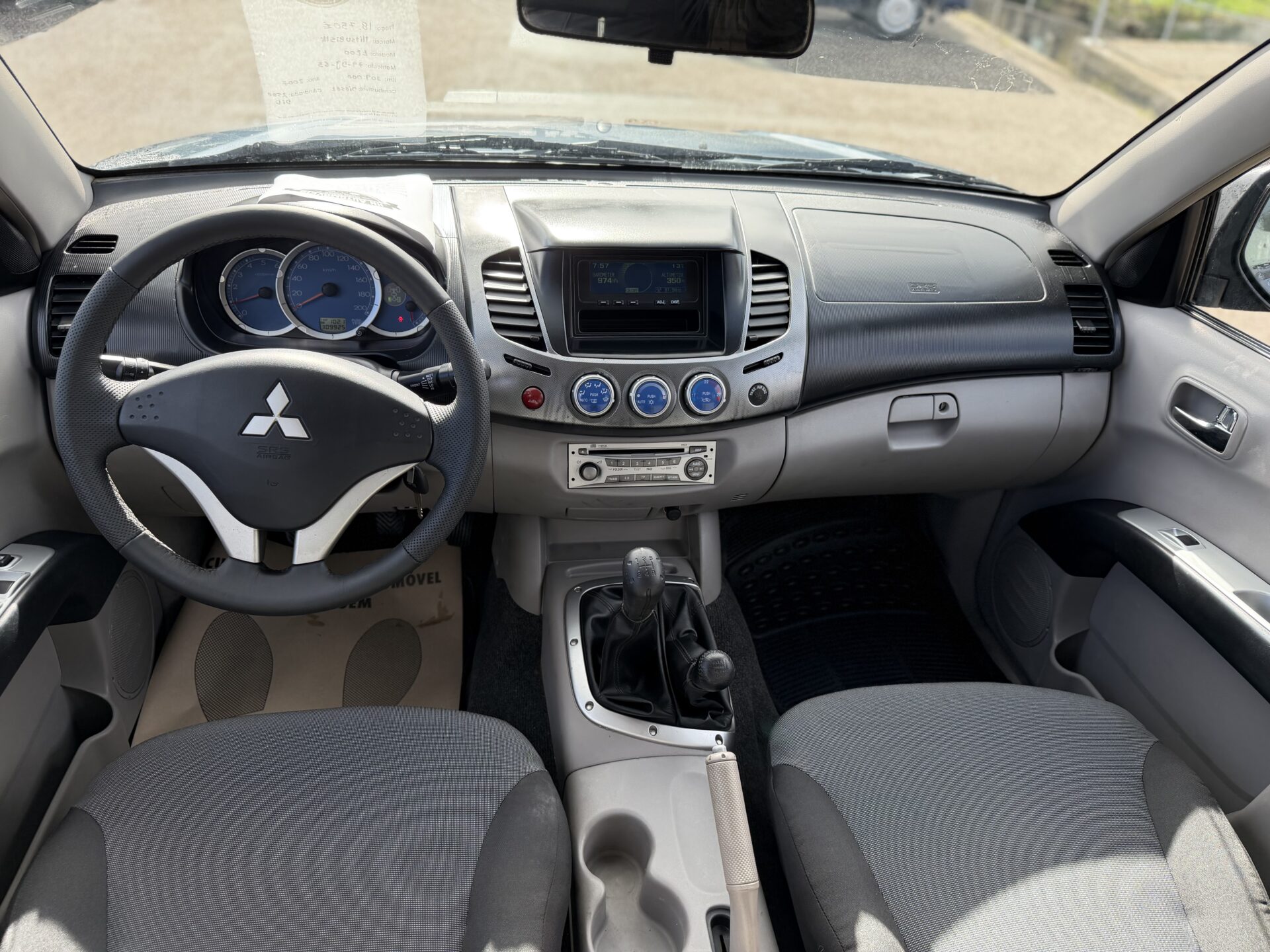 
								Mitsubishi L200 total									