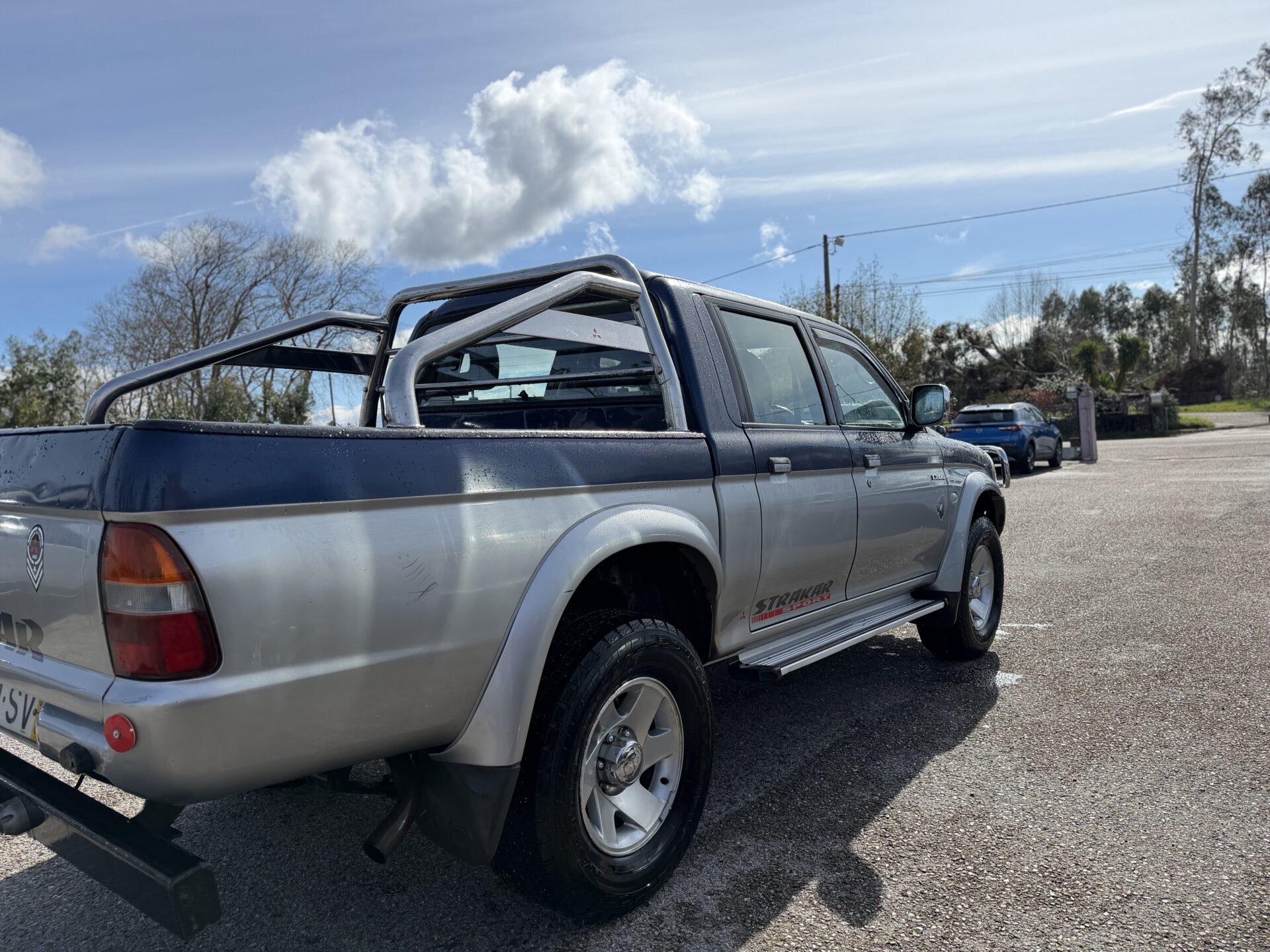 
								Mitsubishi l200 strakar total									