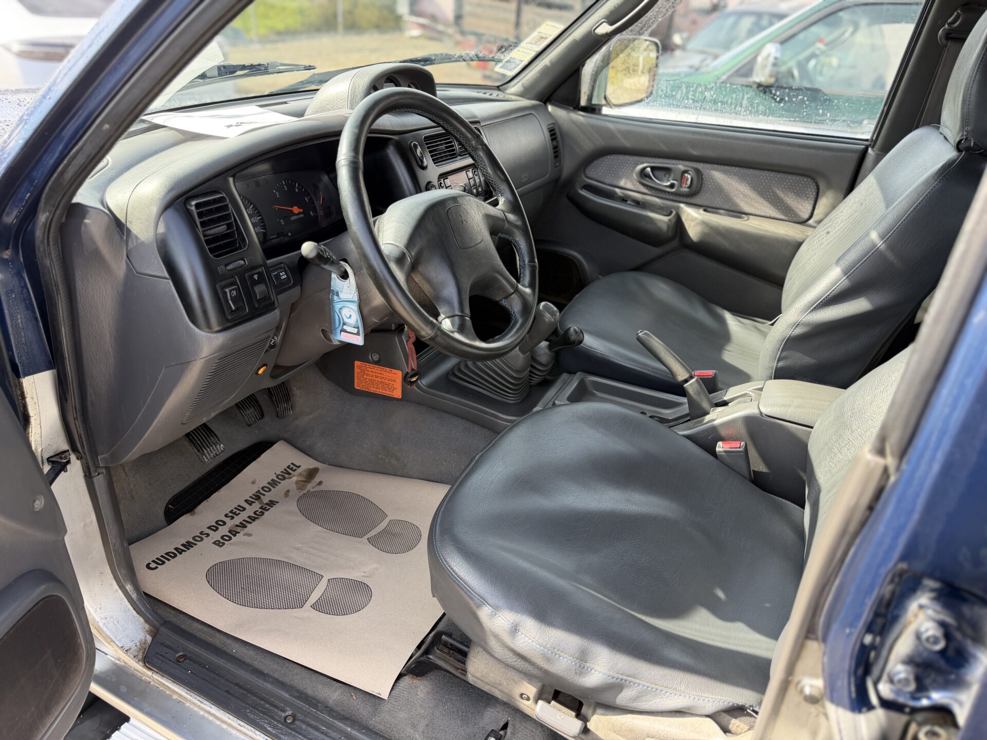 
								Mitsubishi l200 strakar total									