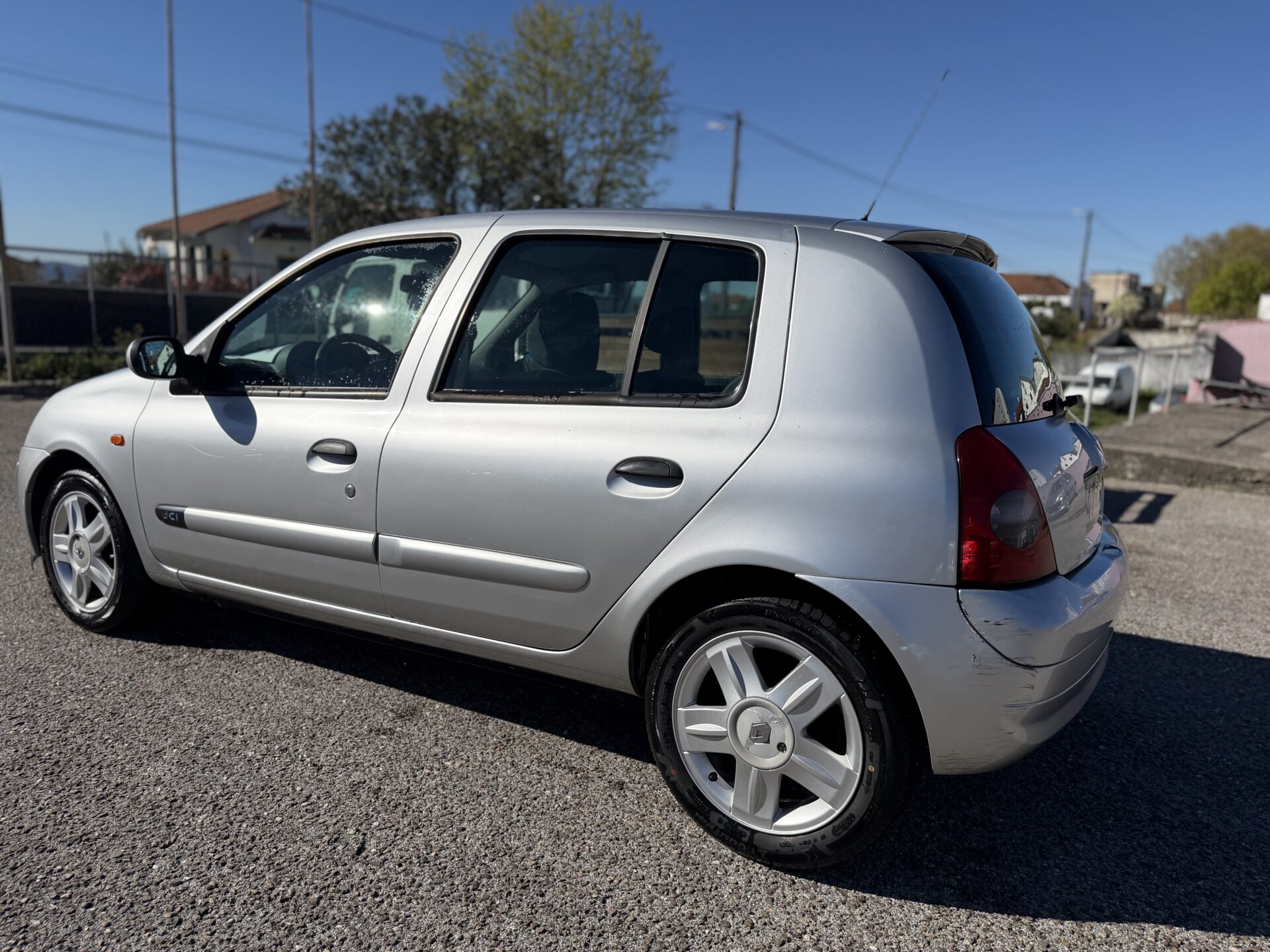 
								Renault Clio 1.5 dci total									