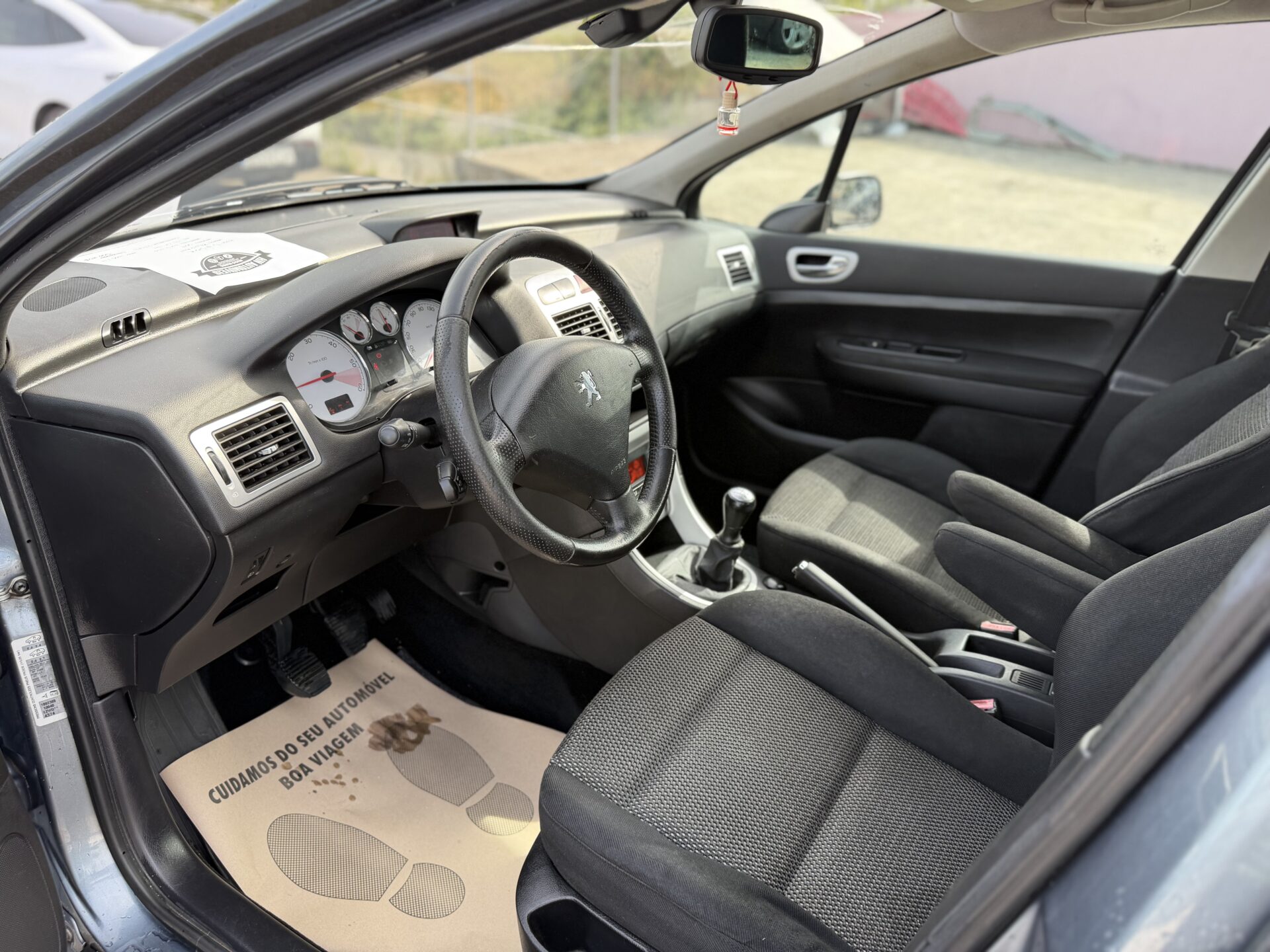 
								Peugeot 307 total									