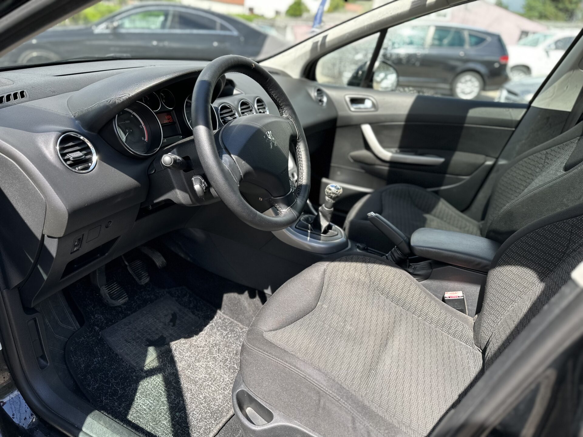 
								Peugeot 308 SW total									