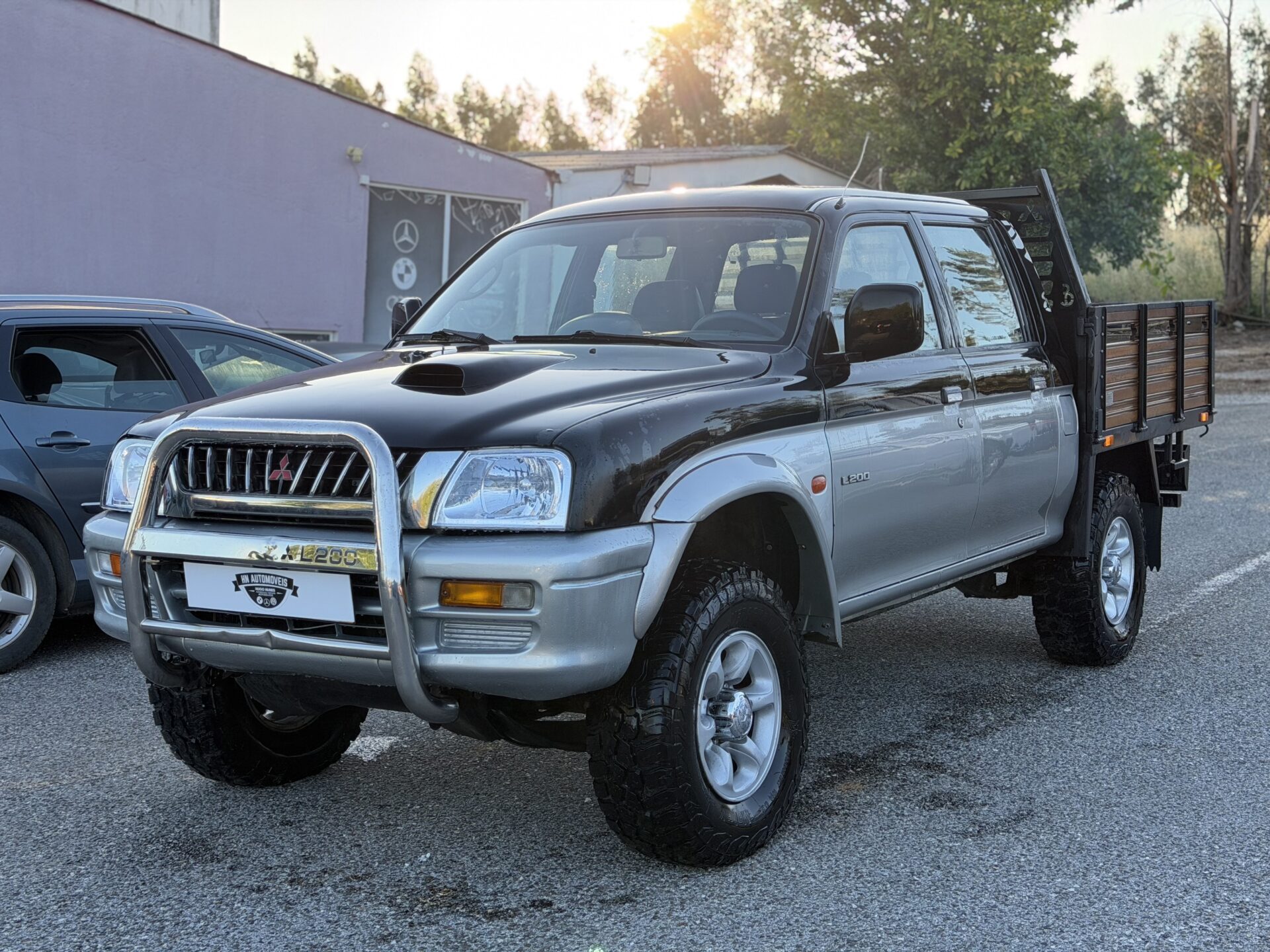 
								Mitsubishi L200 Strakar total									