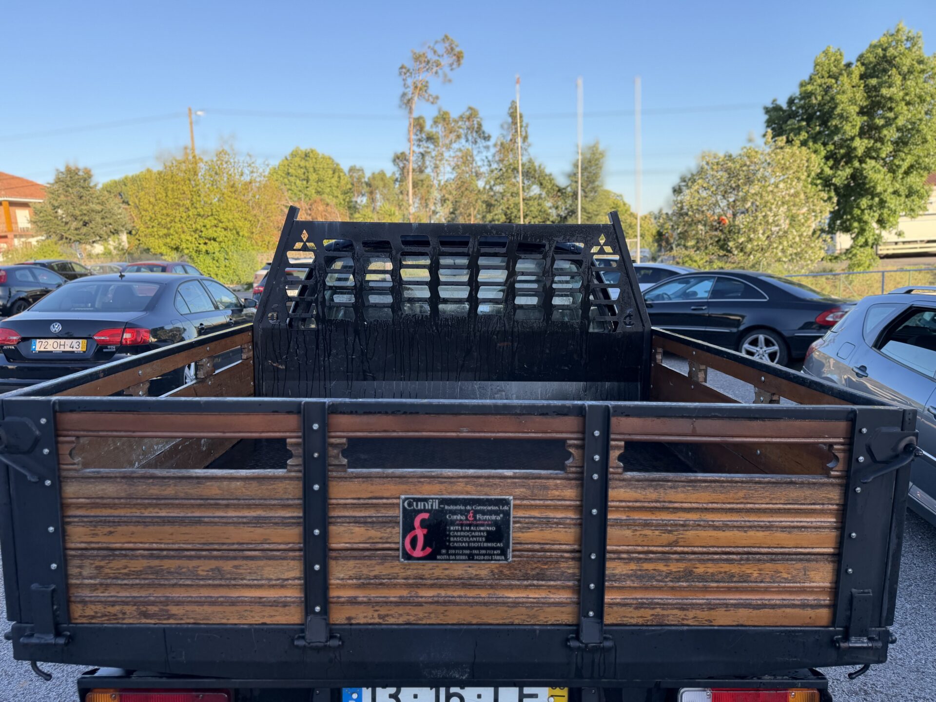 
								Mitsubishi L200 Strakar total									