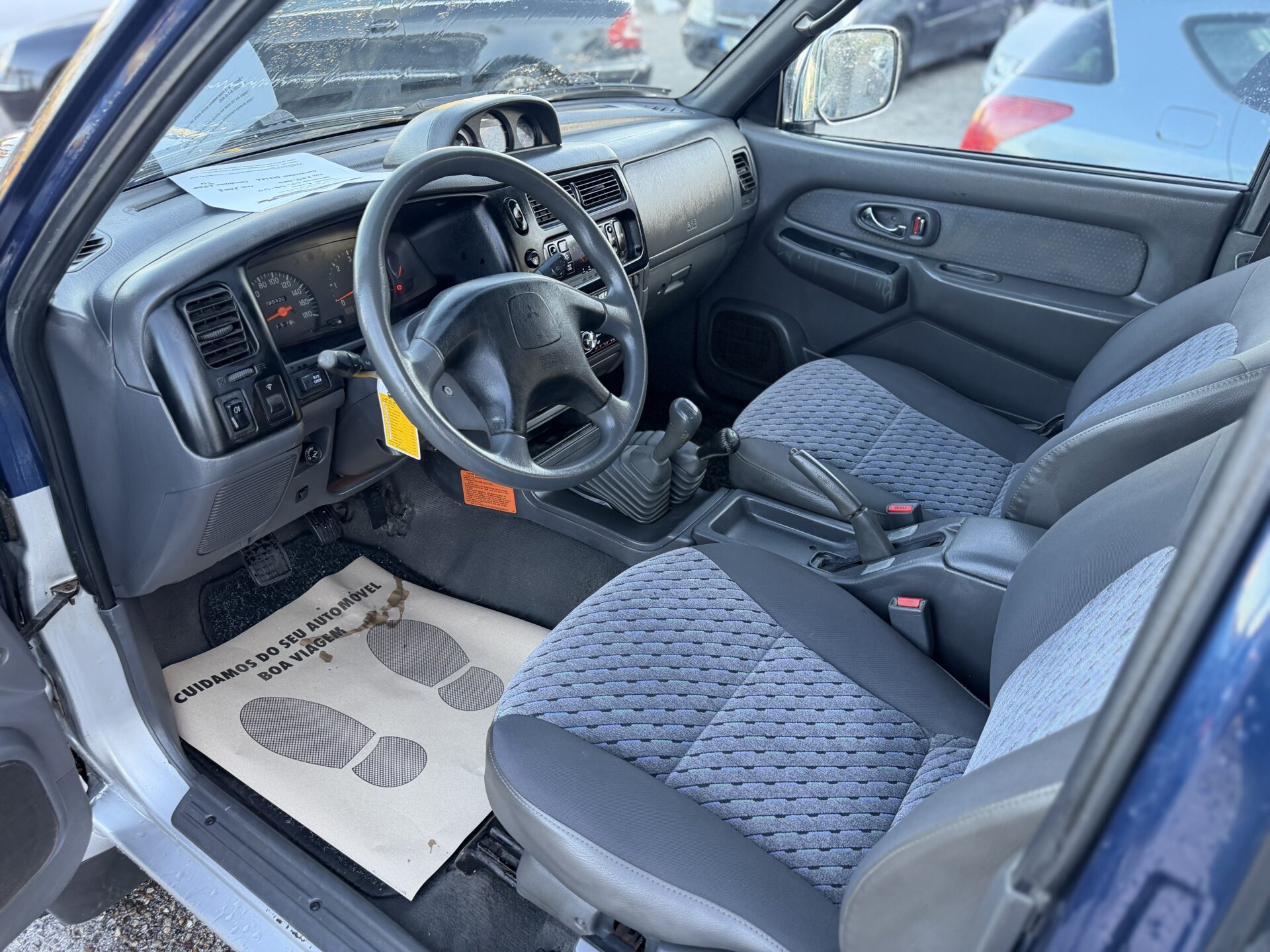 
								Mitsubishi L200 Strakar total									