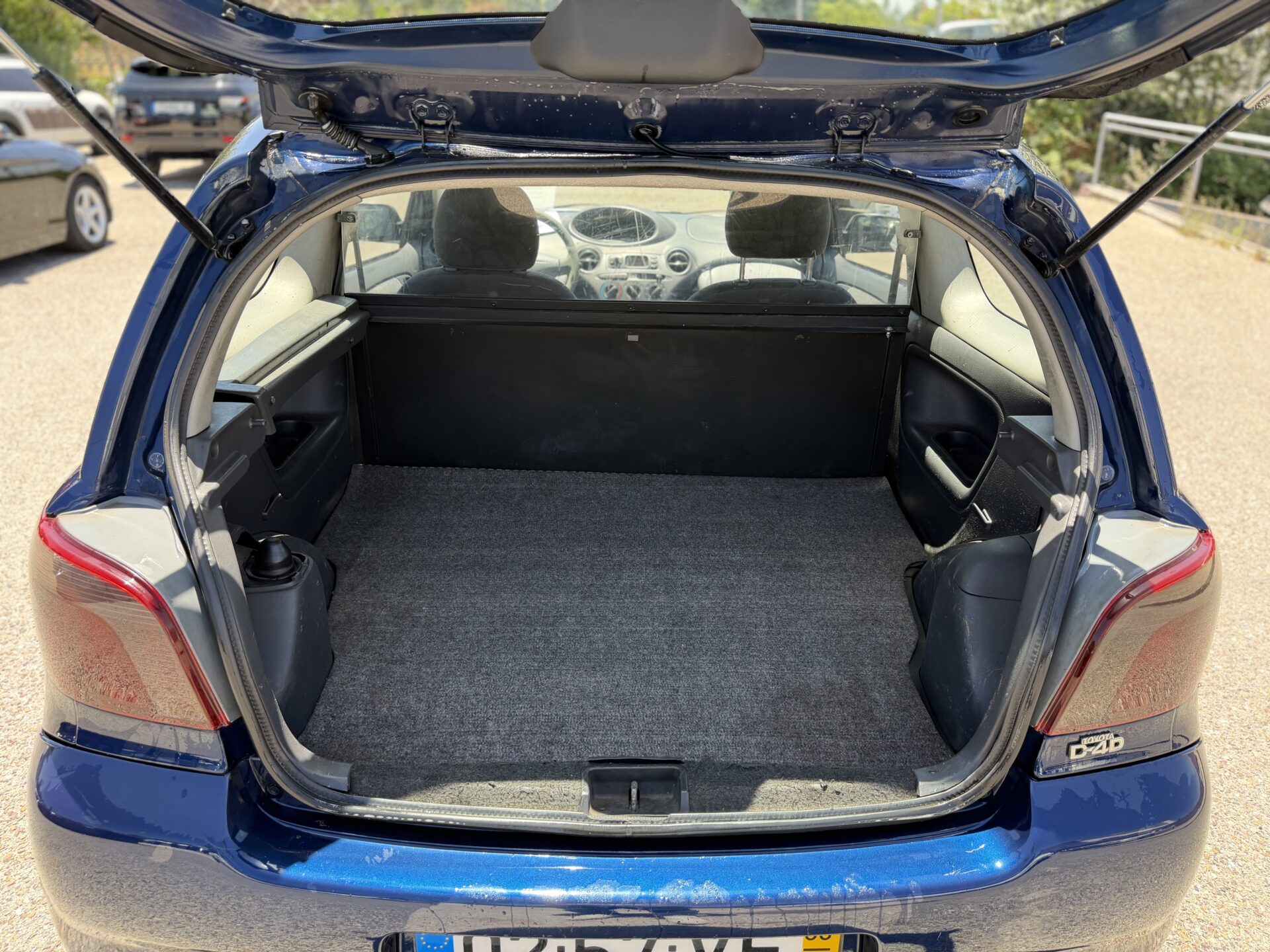 
								Toyota Yaris 1.4 d4d total									