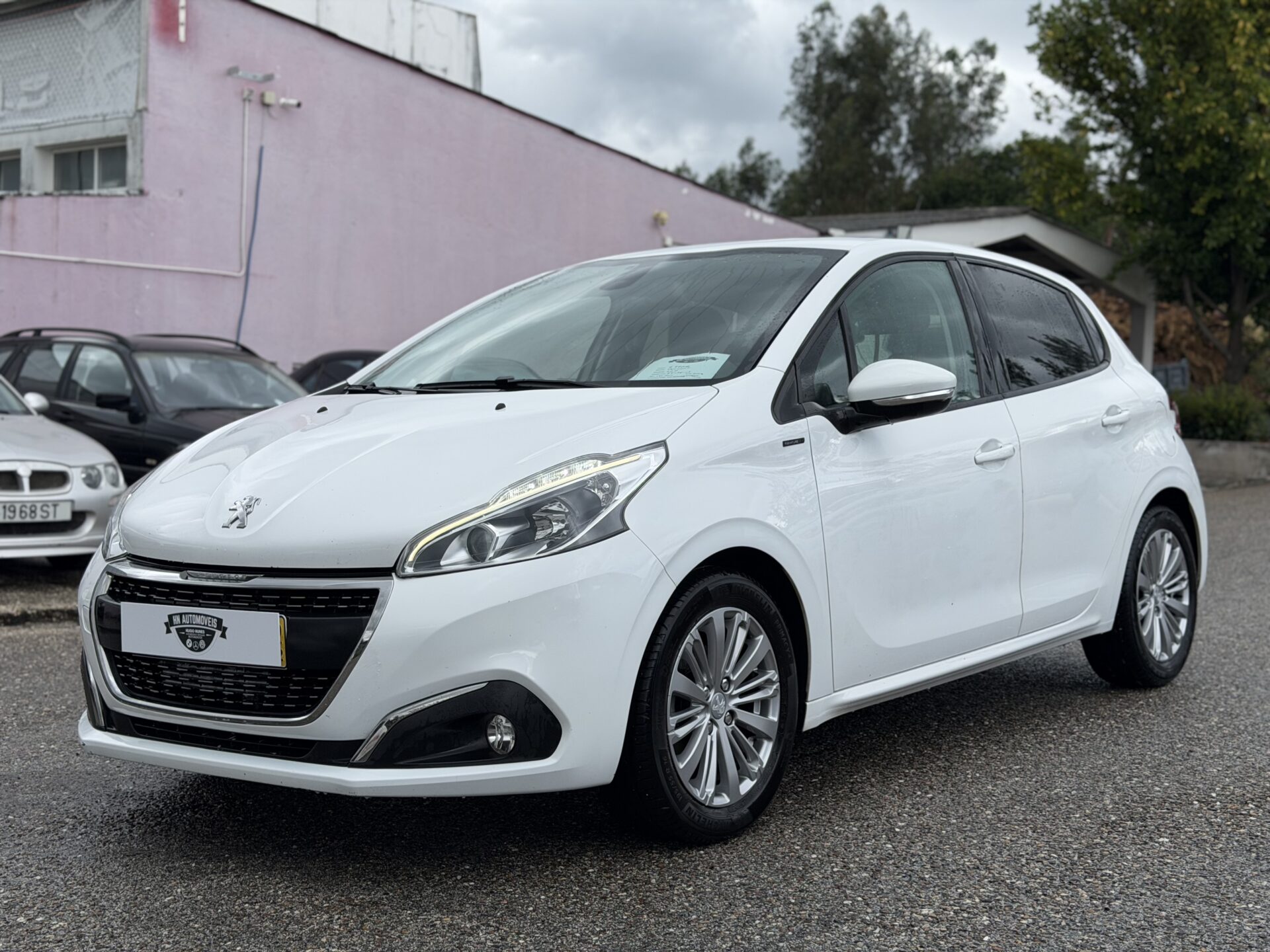 
								Peugeot 208 total									