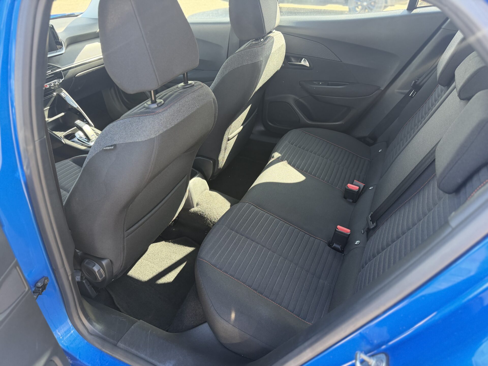 
								Peugeot 2008 total									