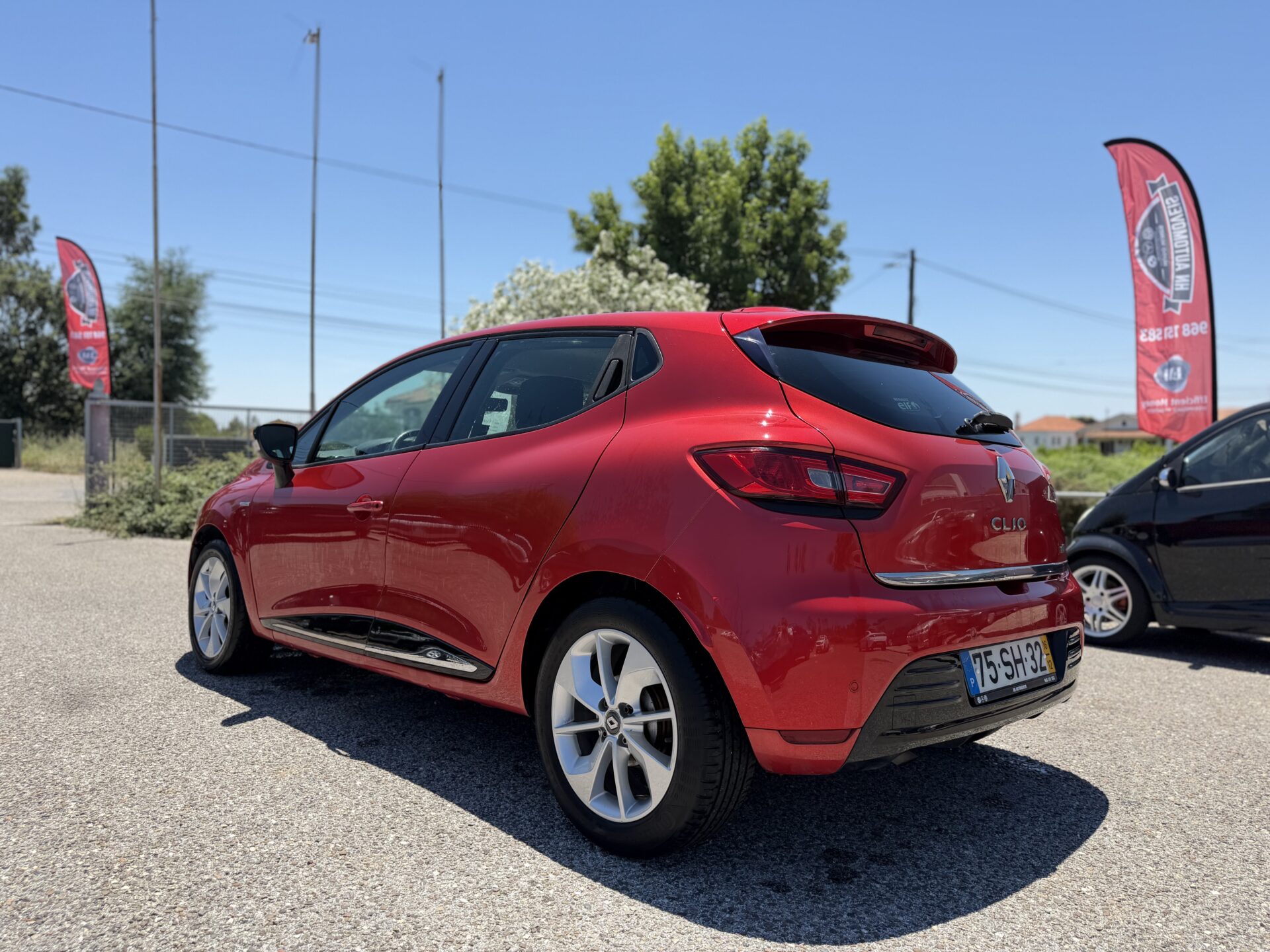 
								Renault Clio Limited total									