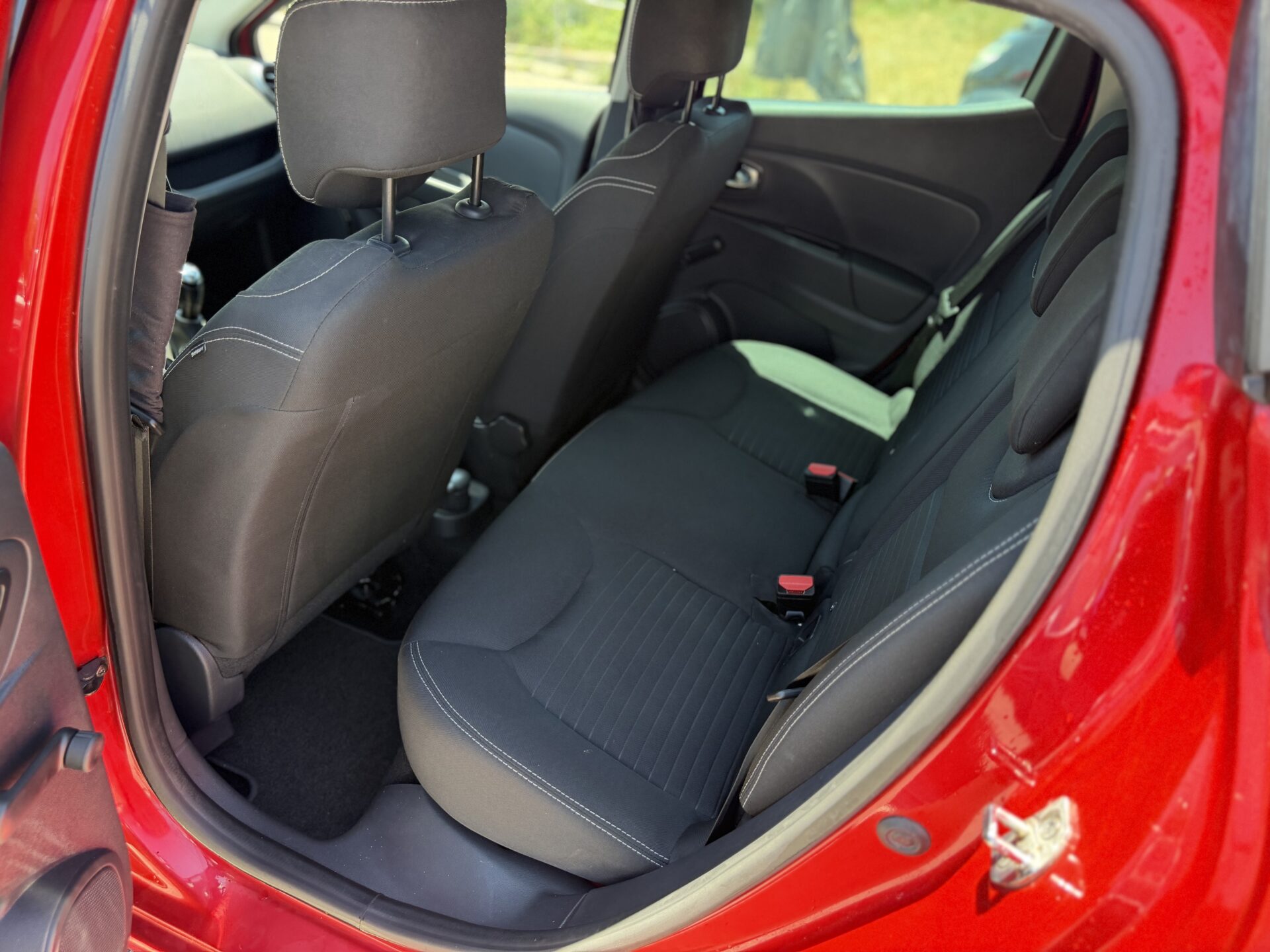 
								Renault Clio Limited total									