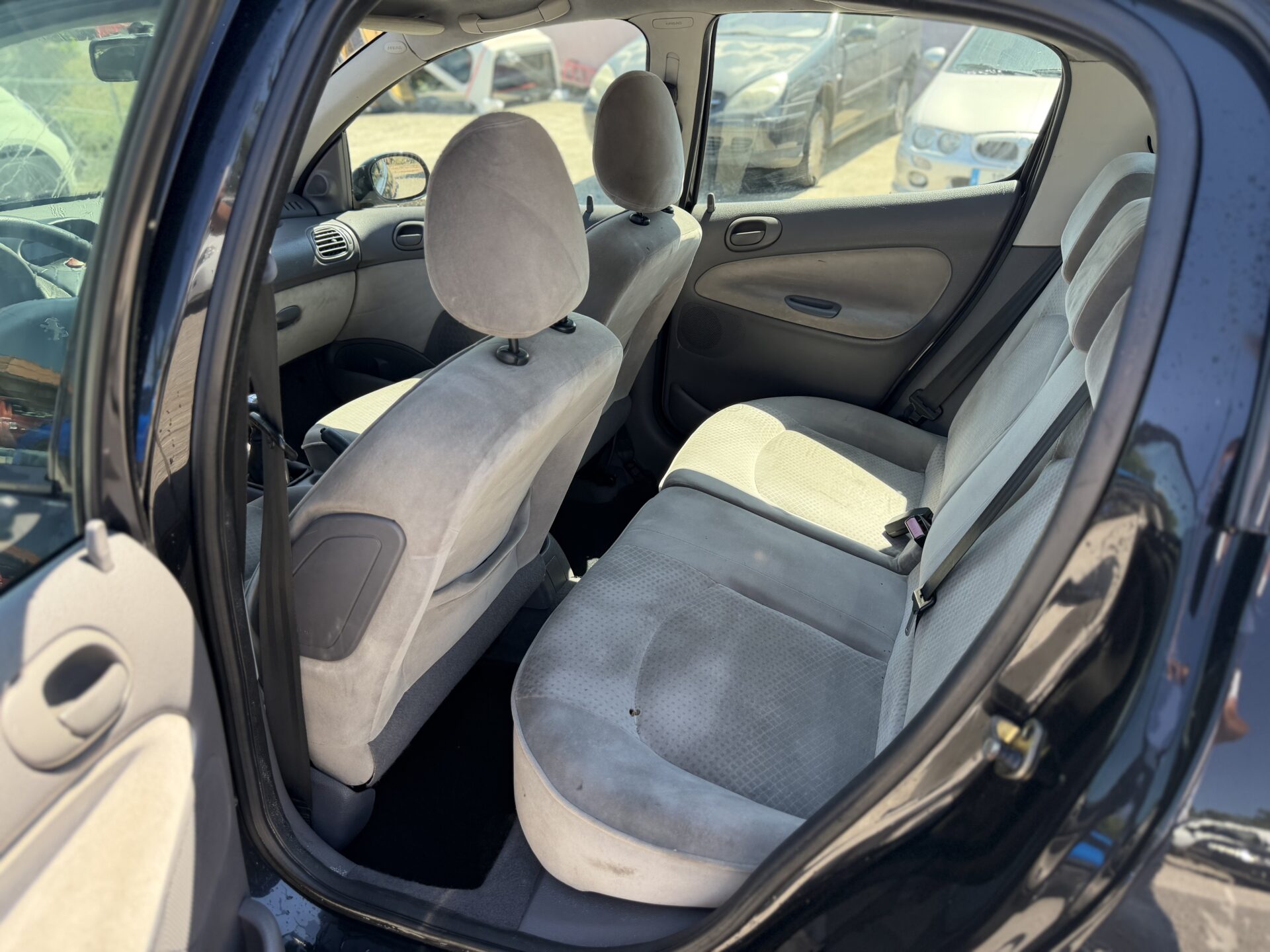 
								Peugeot 206 Quick Silver total									