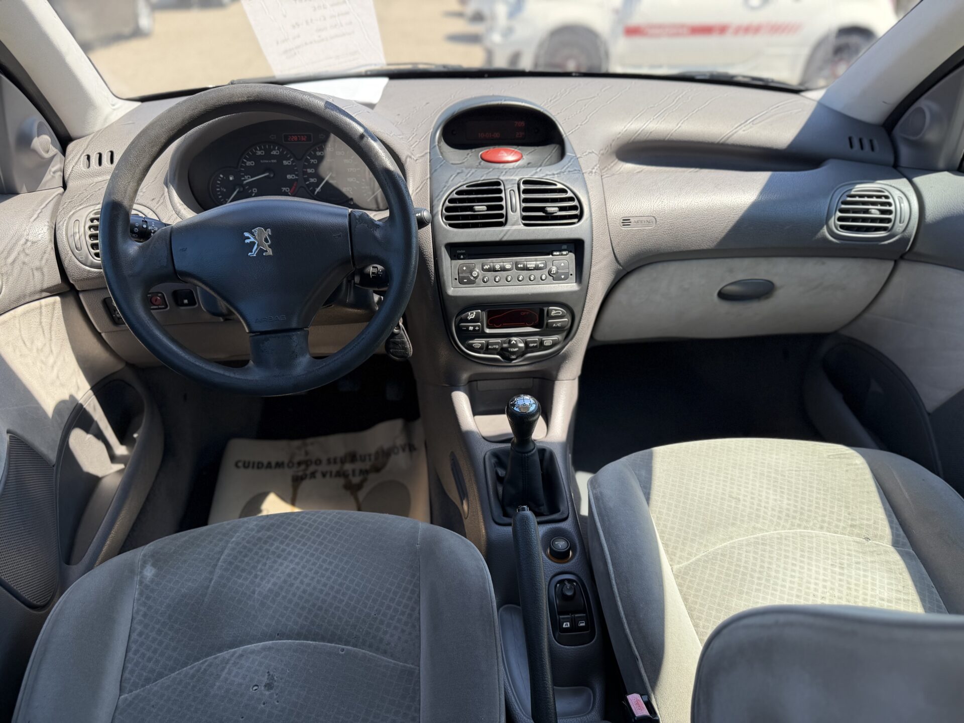 
								Peugeot 206 Quick Silver total									