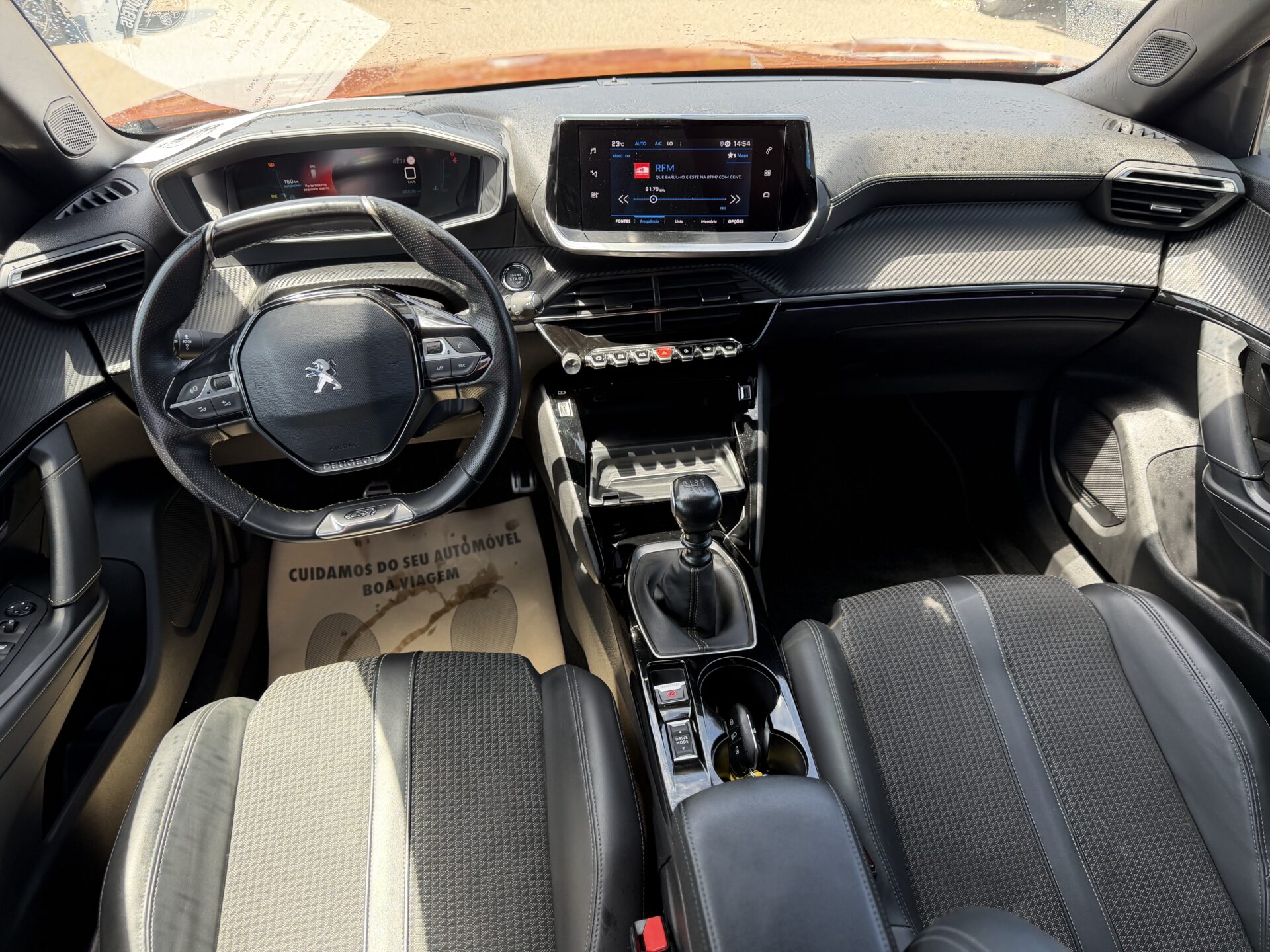 
								Peugeot 2008 GT Line total									