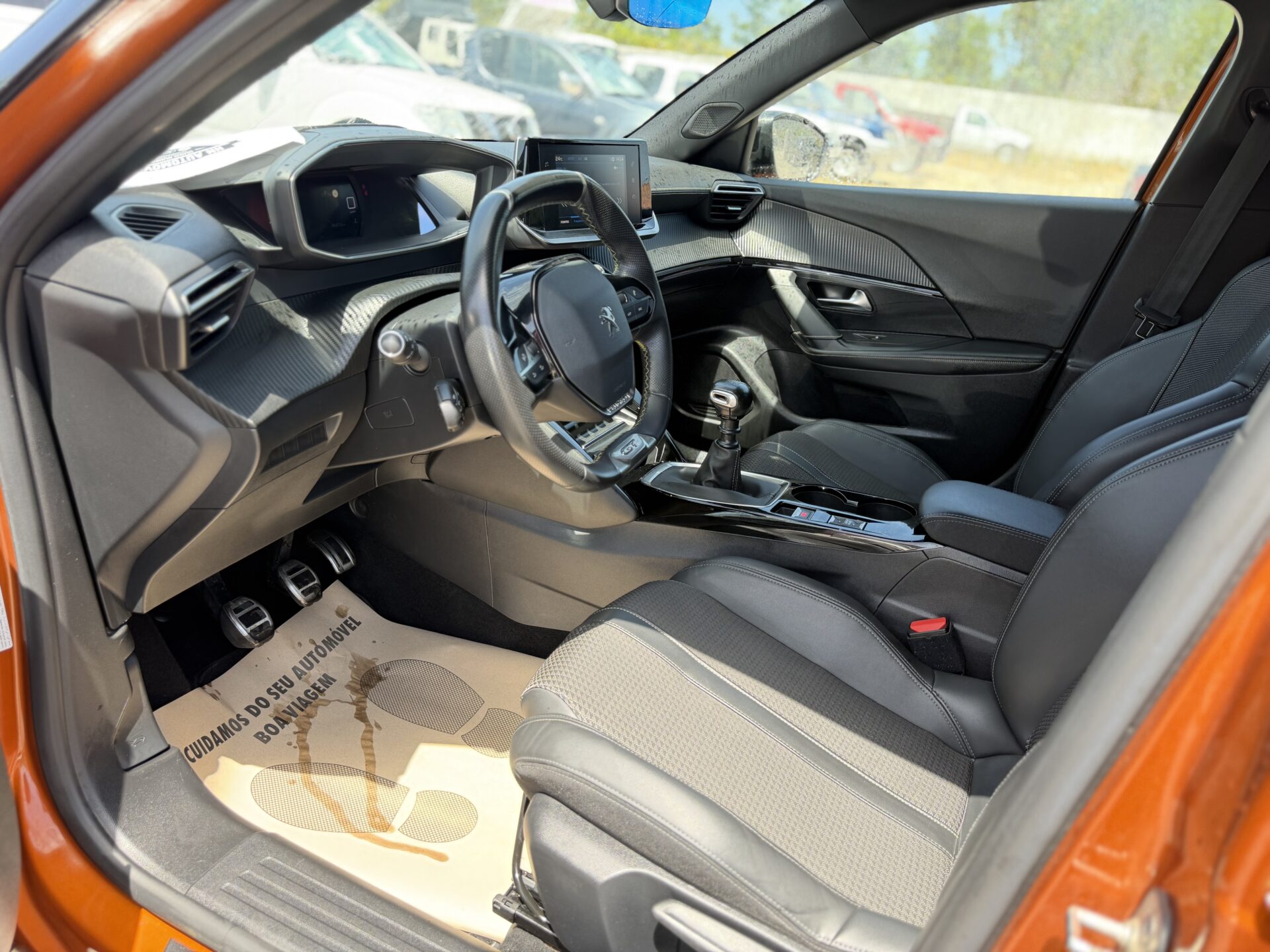 
								Peugeot 2008 GT Line total									