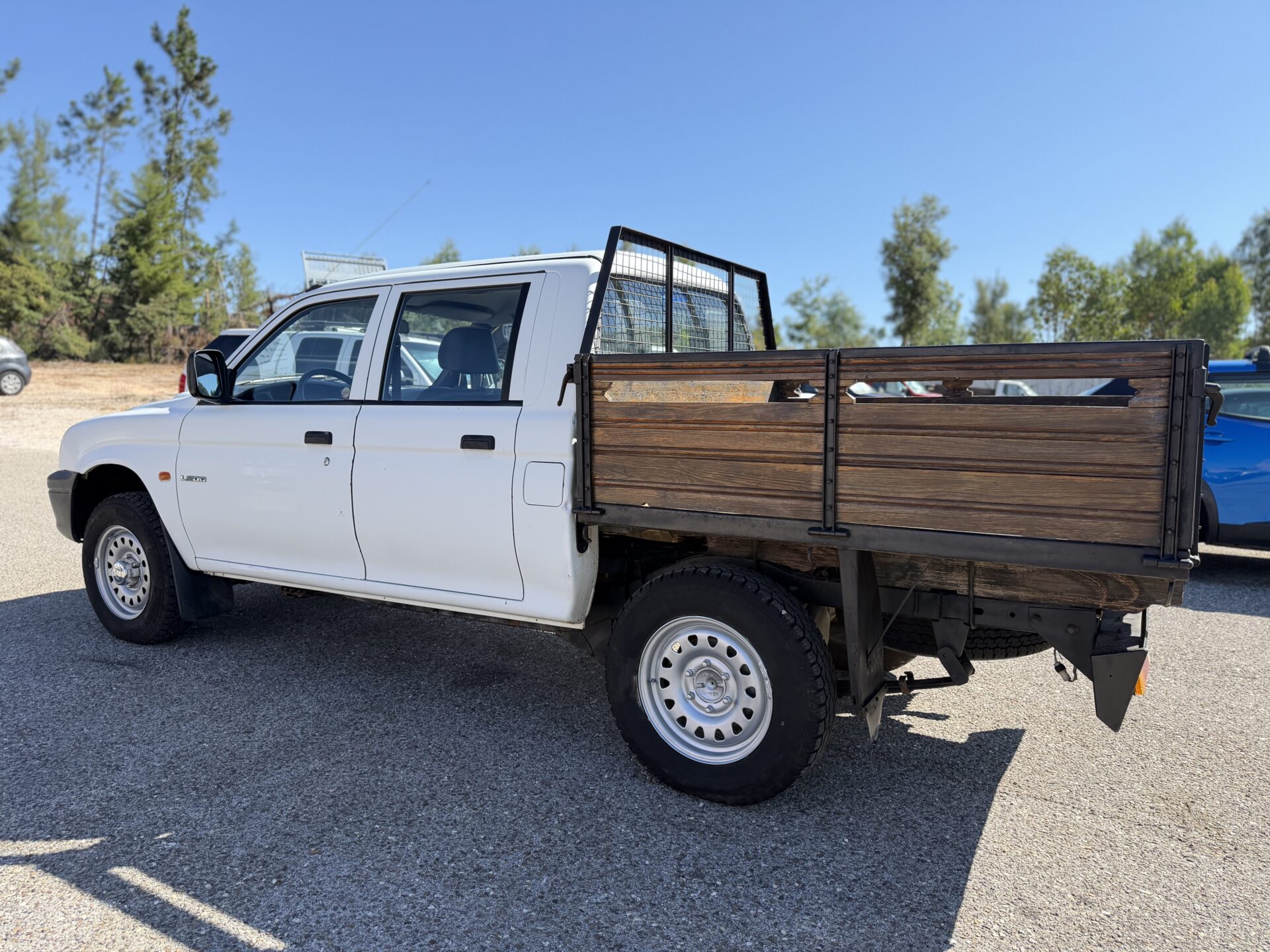 
								Mitsubishi L200 total									