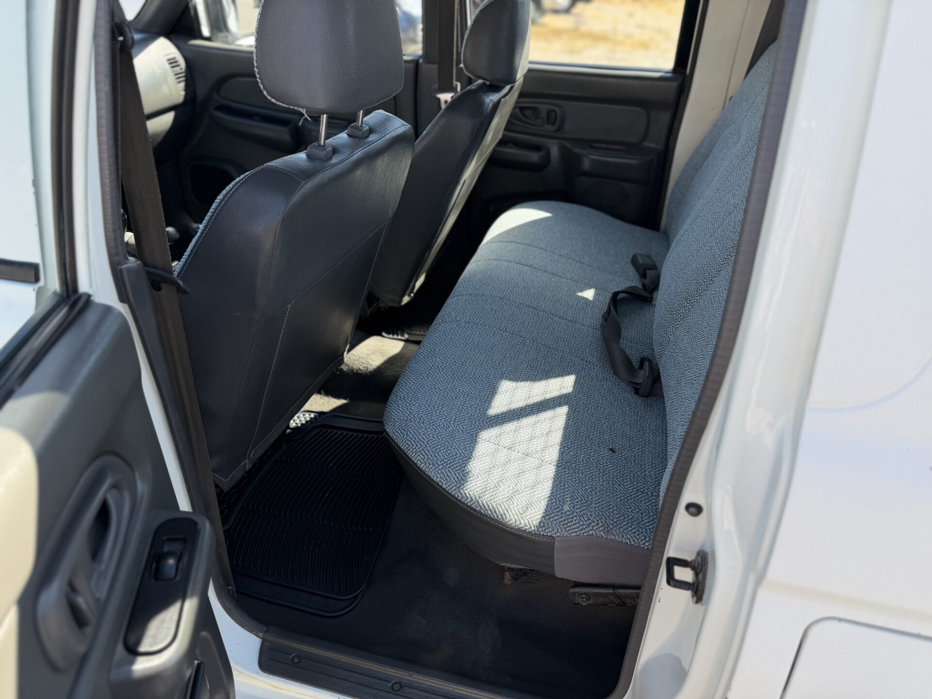 
								Mitsubishi L200 total									