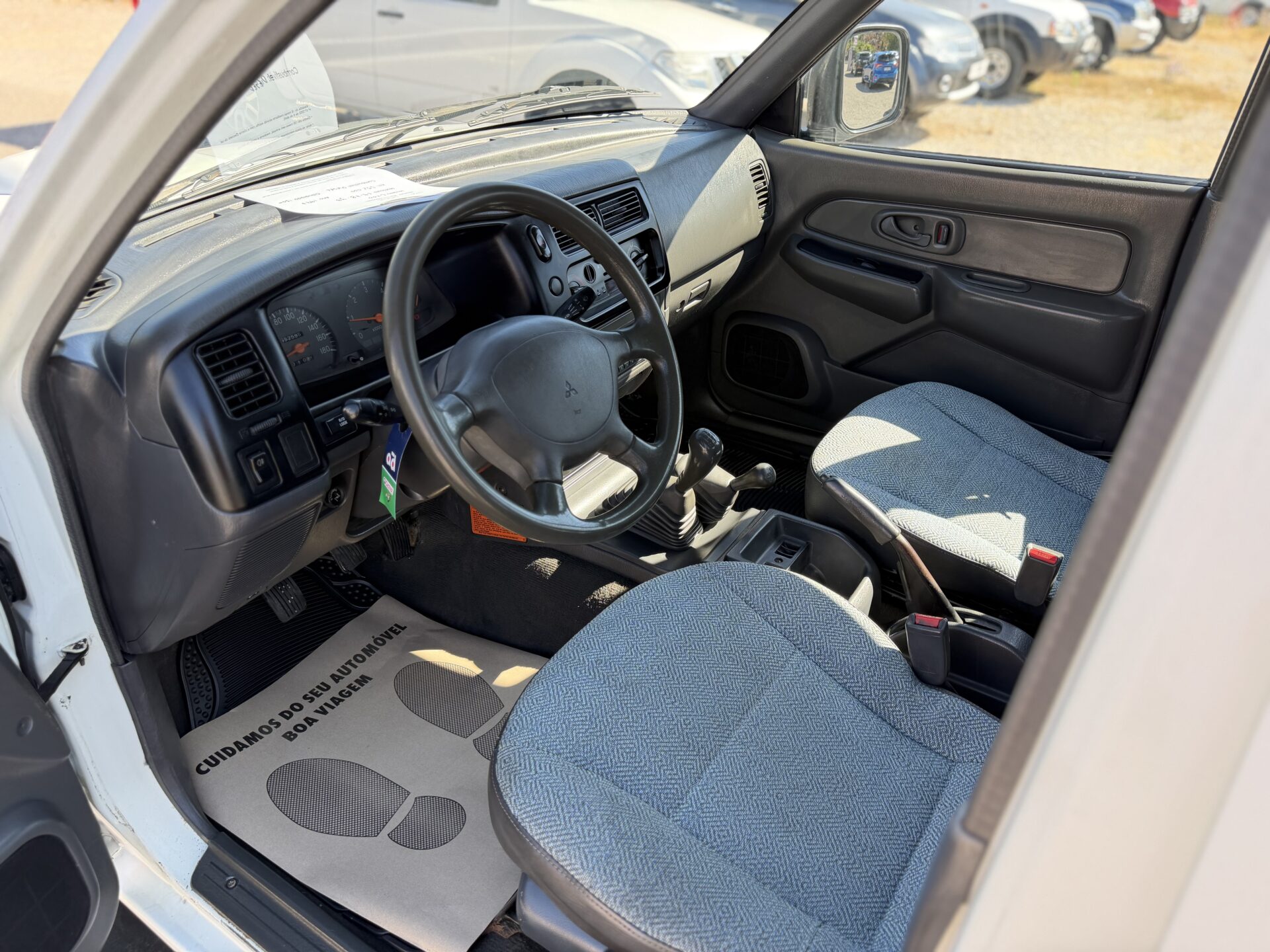 
								Mitsubishi L200 total									
