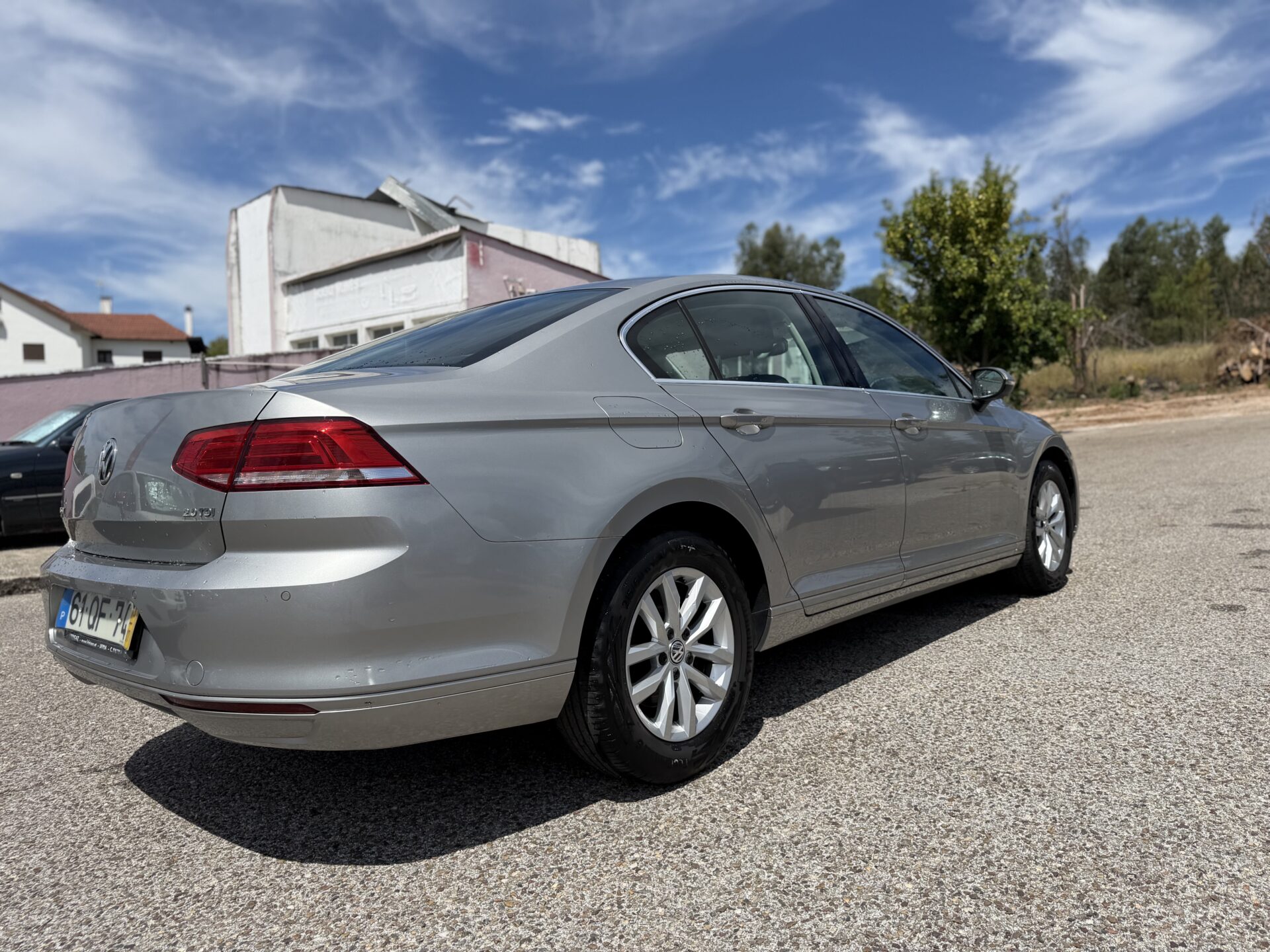 
								Volkswagen Passat total									